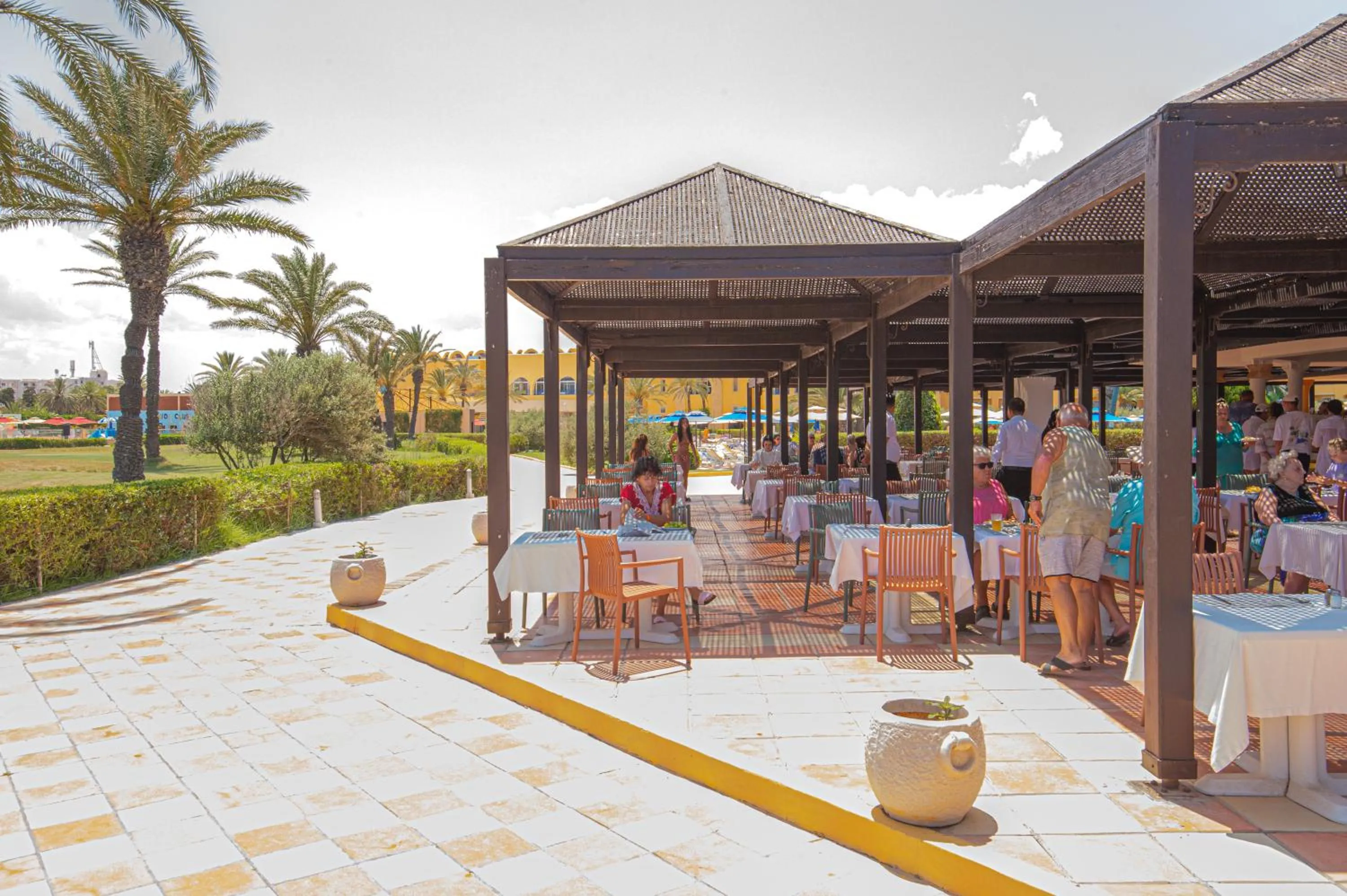 Garden in Hotel Nour Palace Resort & Thalasso Mahdia