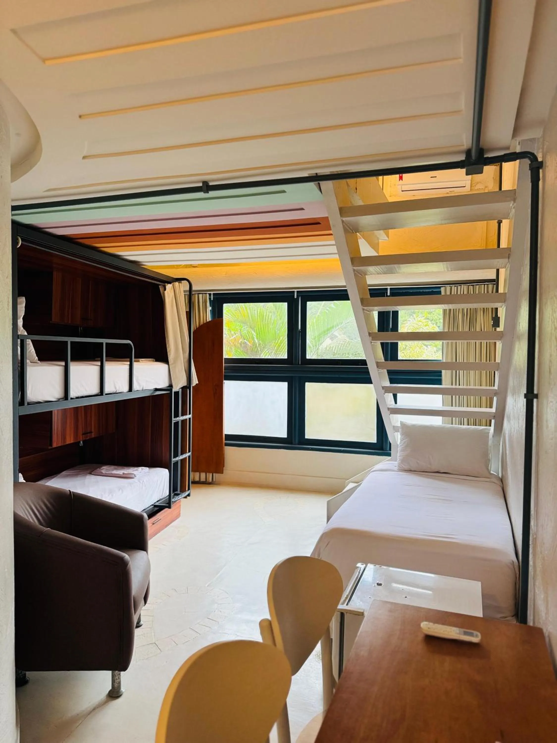 bunk bed, Bed in Own Búzios Beach Hotel
