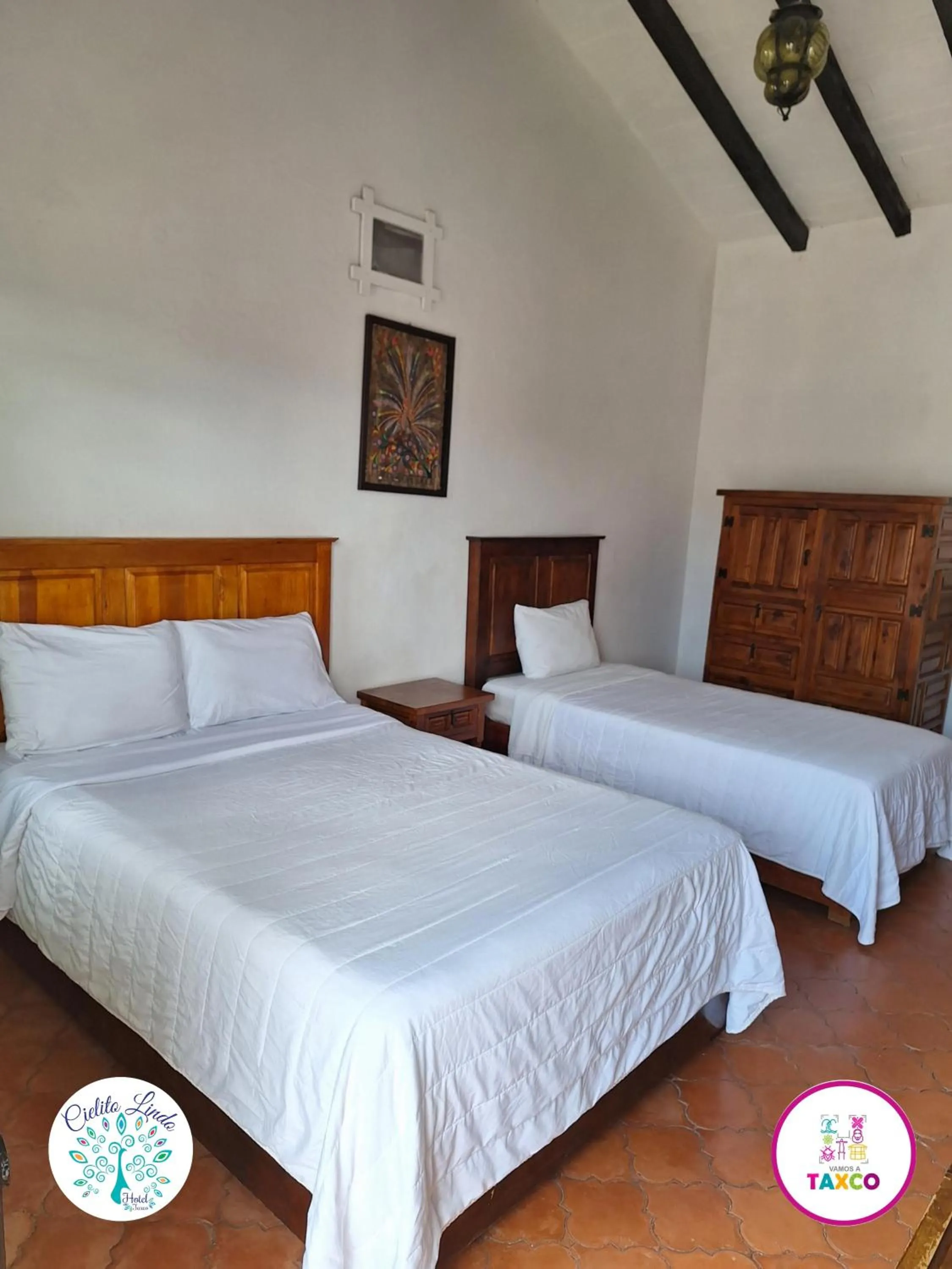 Bed in Hotel Cielito Lindo, Taxco