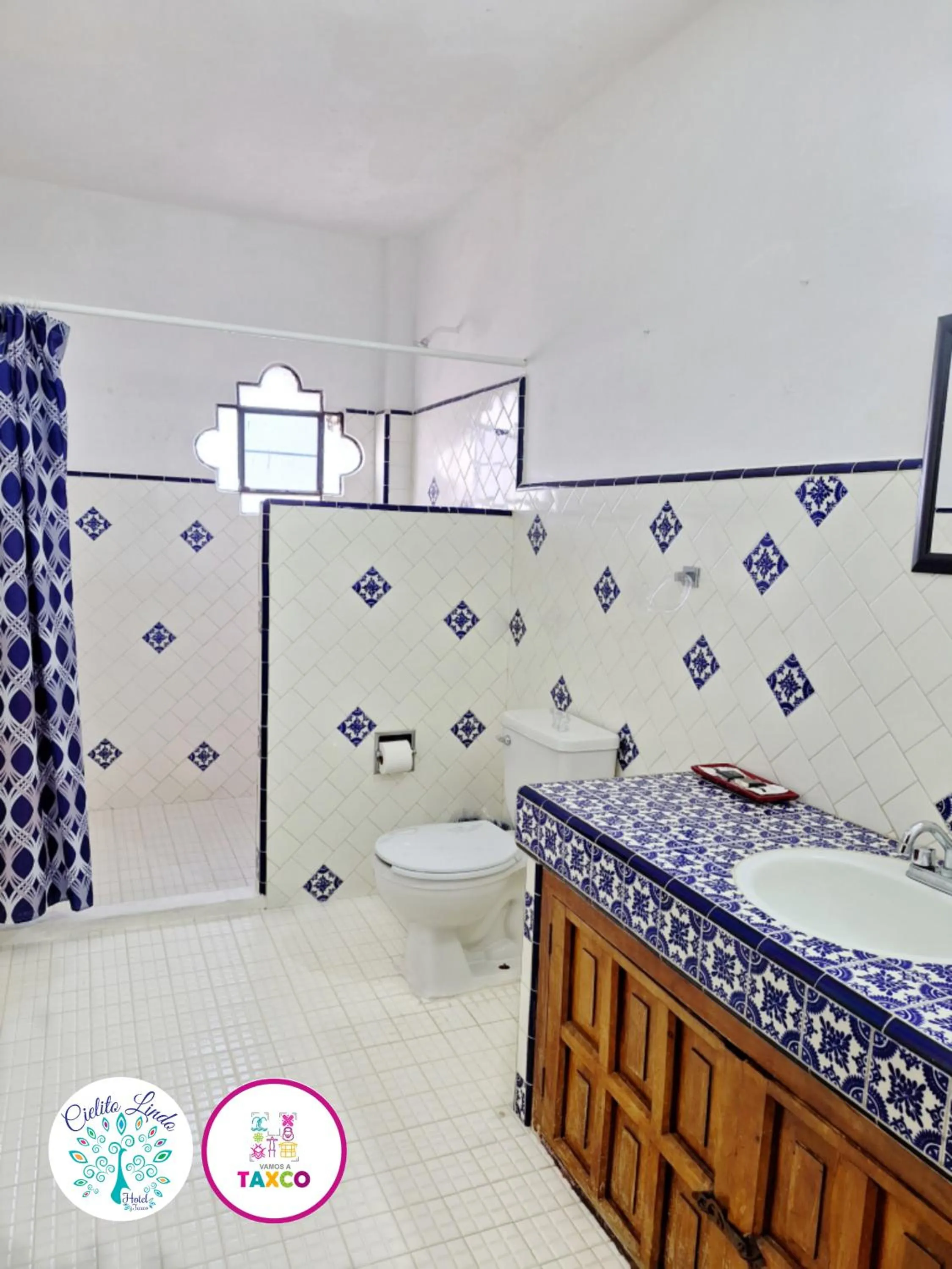 Bathroom in Hotel Cielito Lindo, Taxco