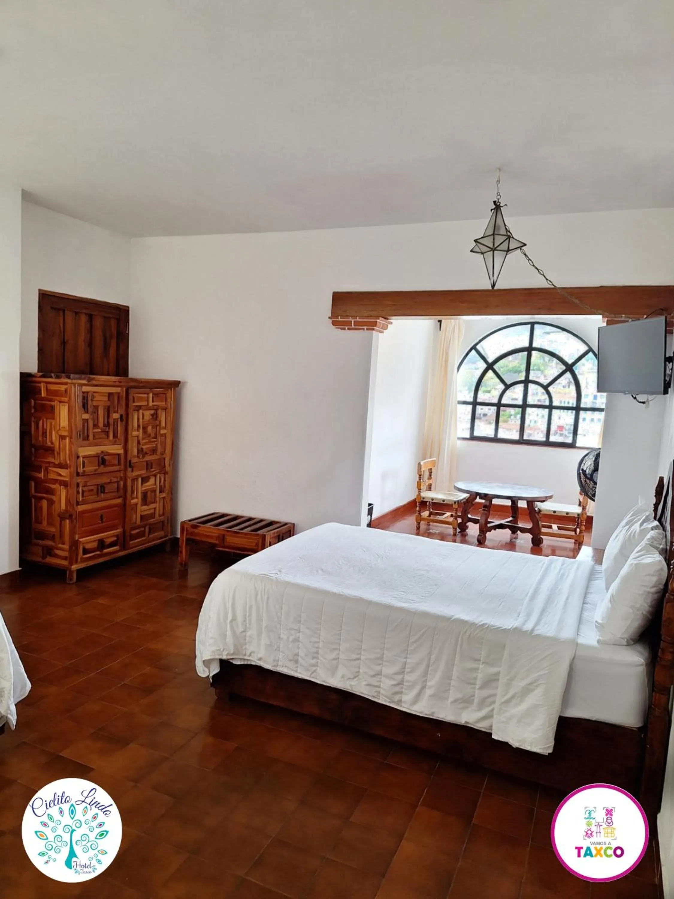 Bed in Hotel Cielito Lindo, Taxco