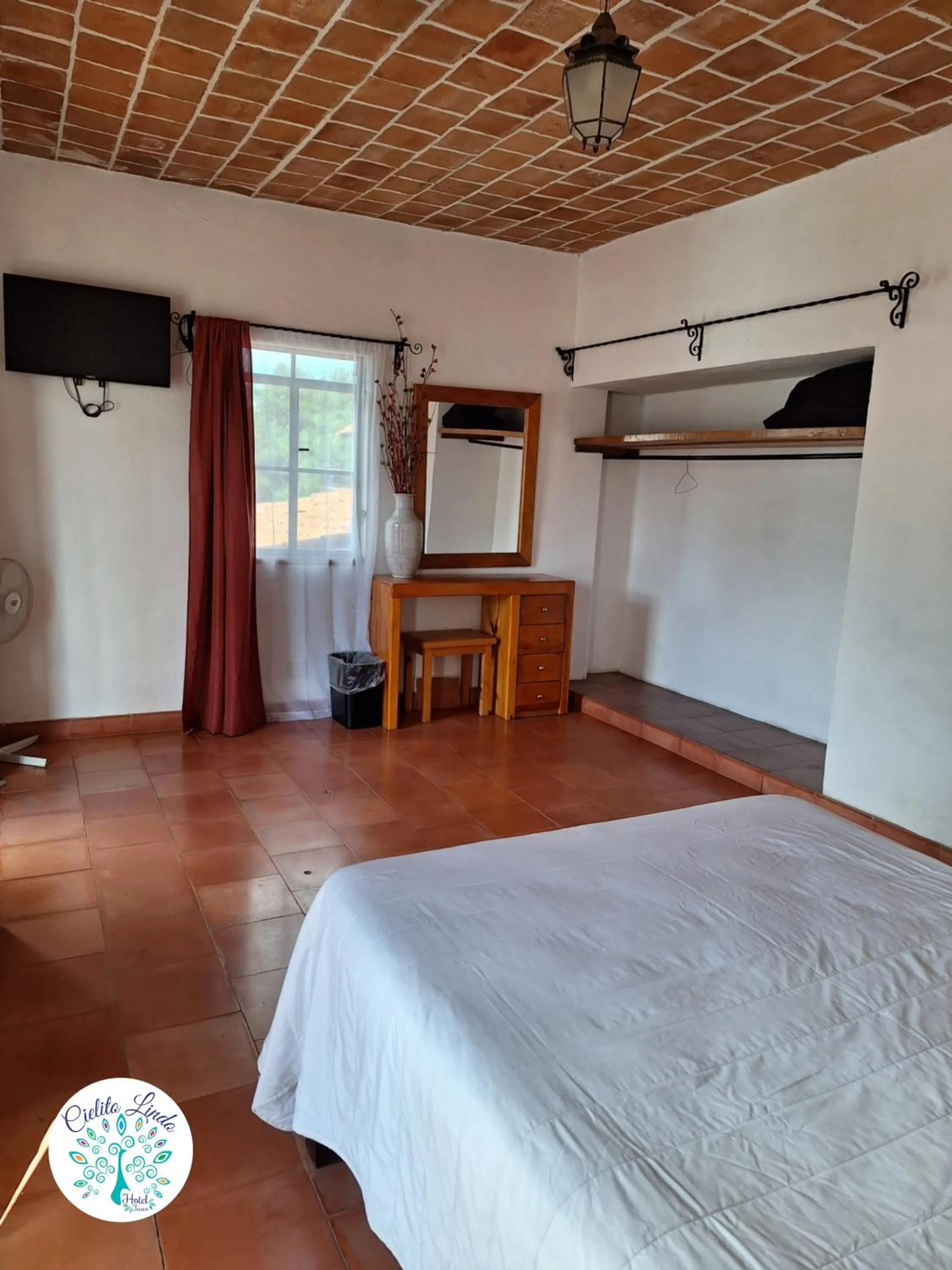 Bed in Hotel Cielito Lindo, Taxco