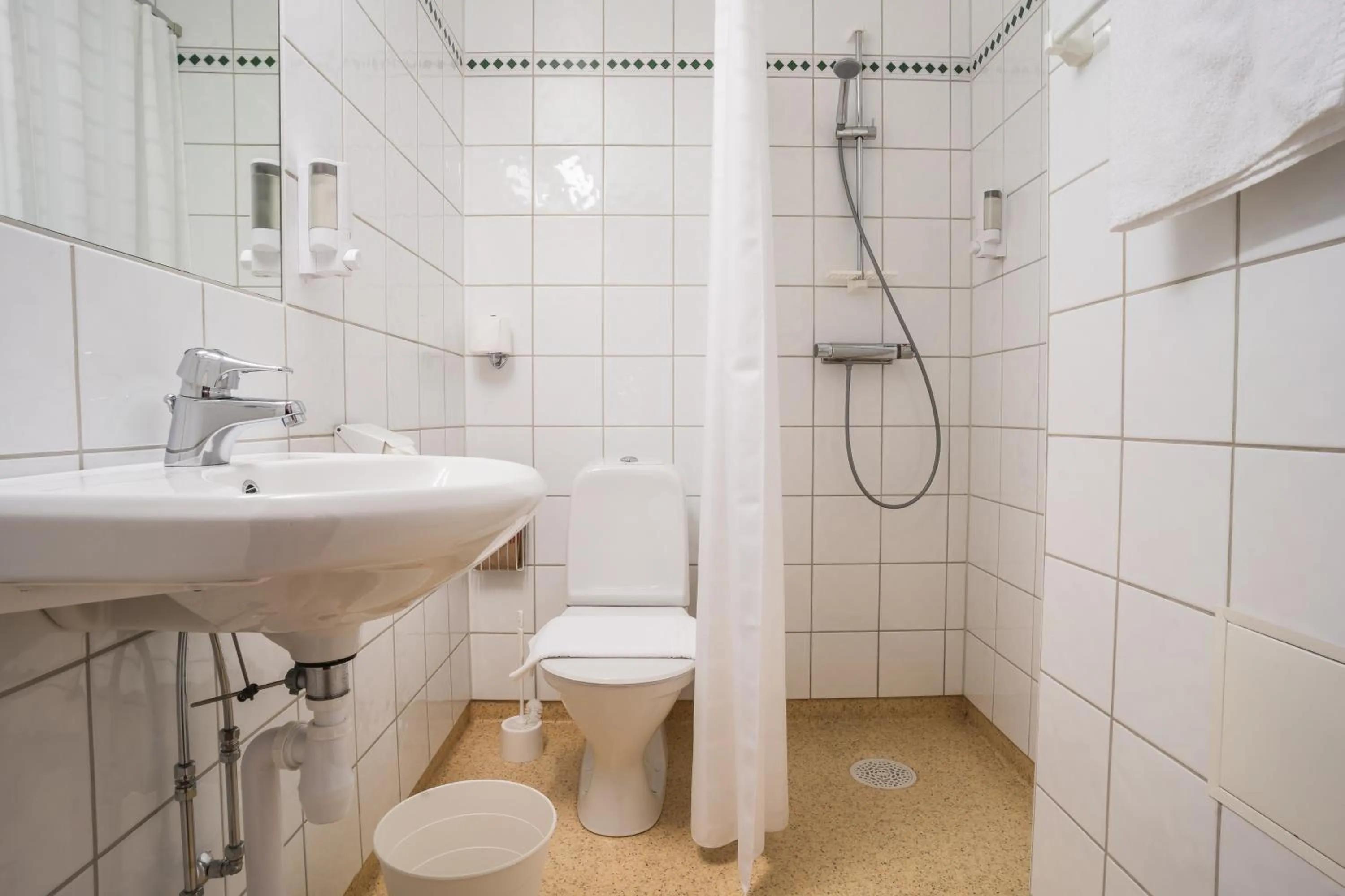 Shower in Hotel Lorensberg