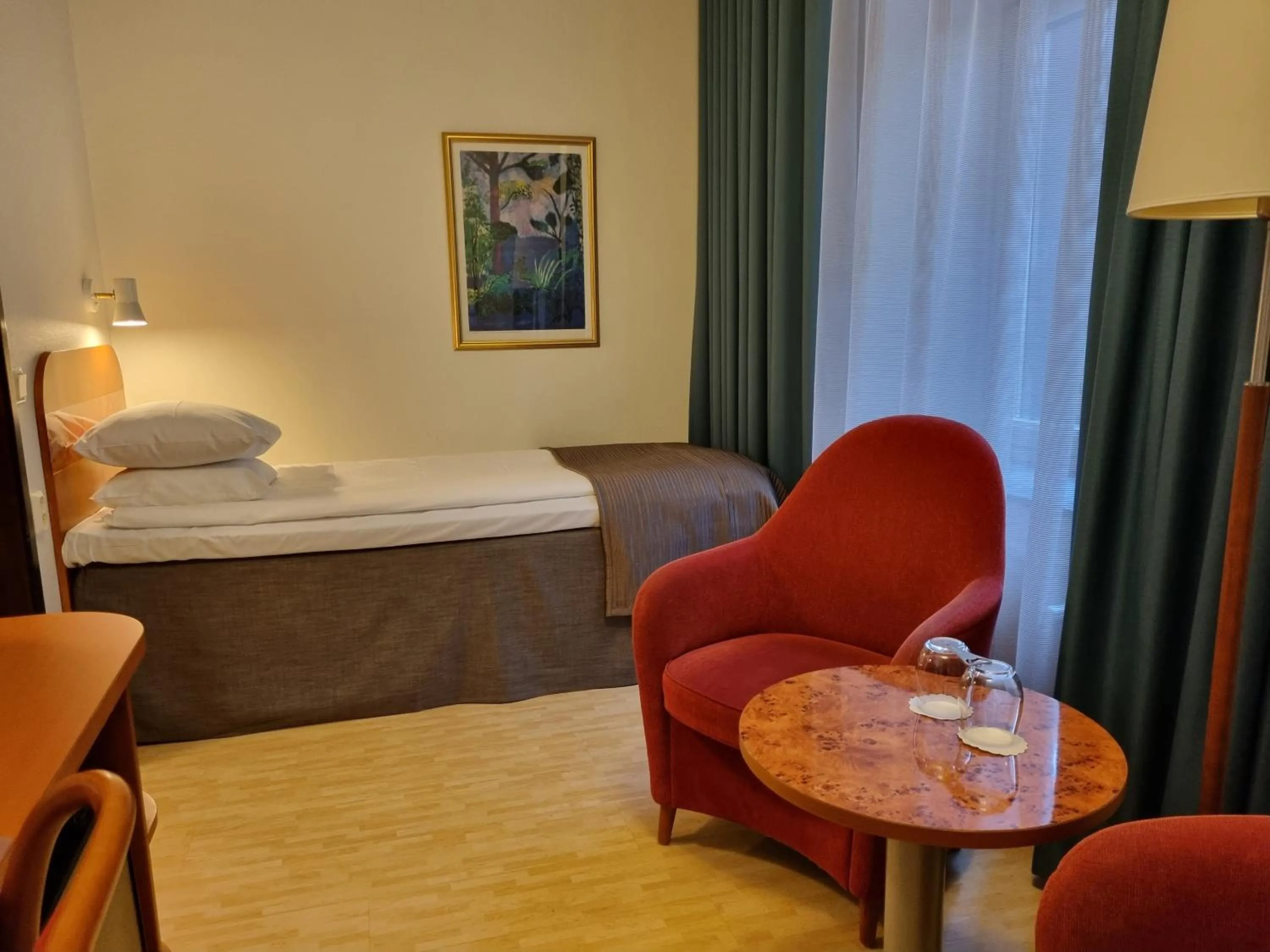 Bedroom, Bed in Hotel Lorensberg