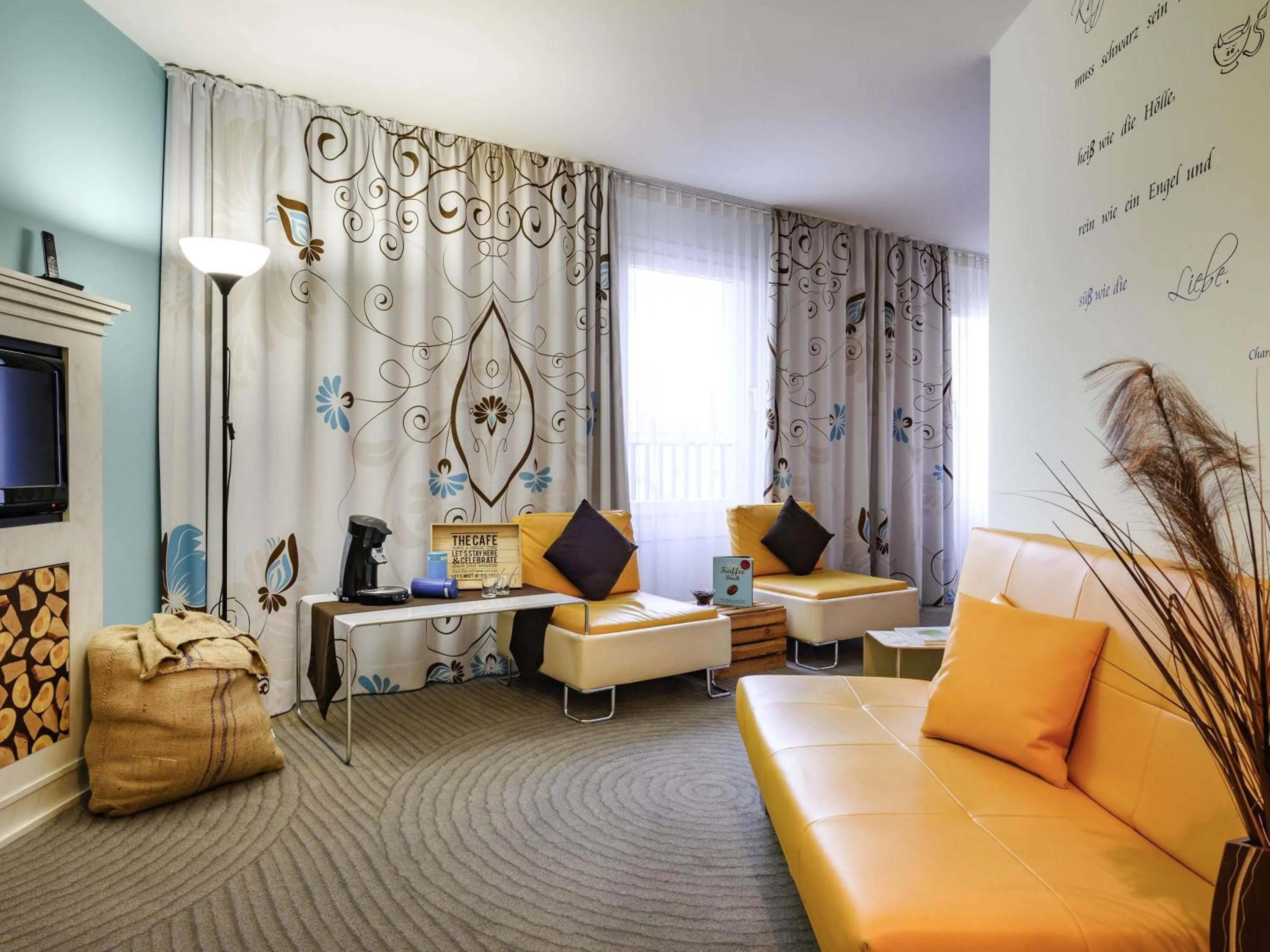 Bedroom in ibis Styles Hotel Berlin Mitte