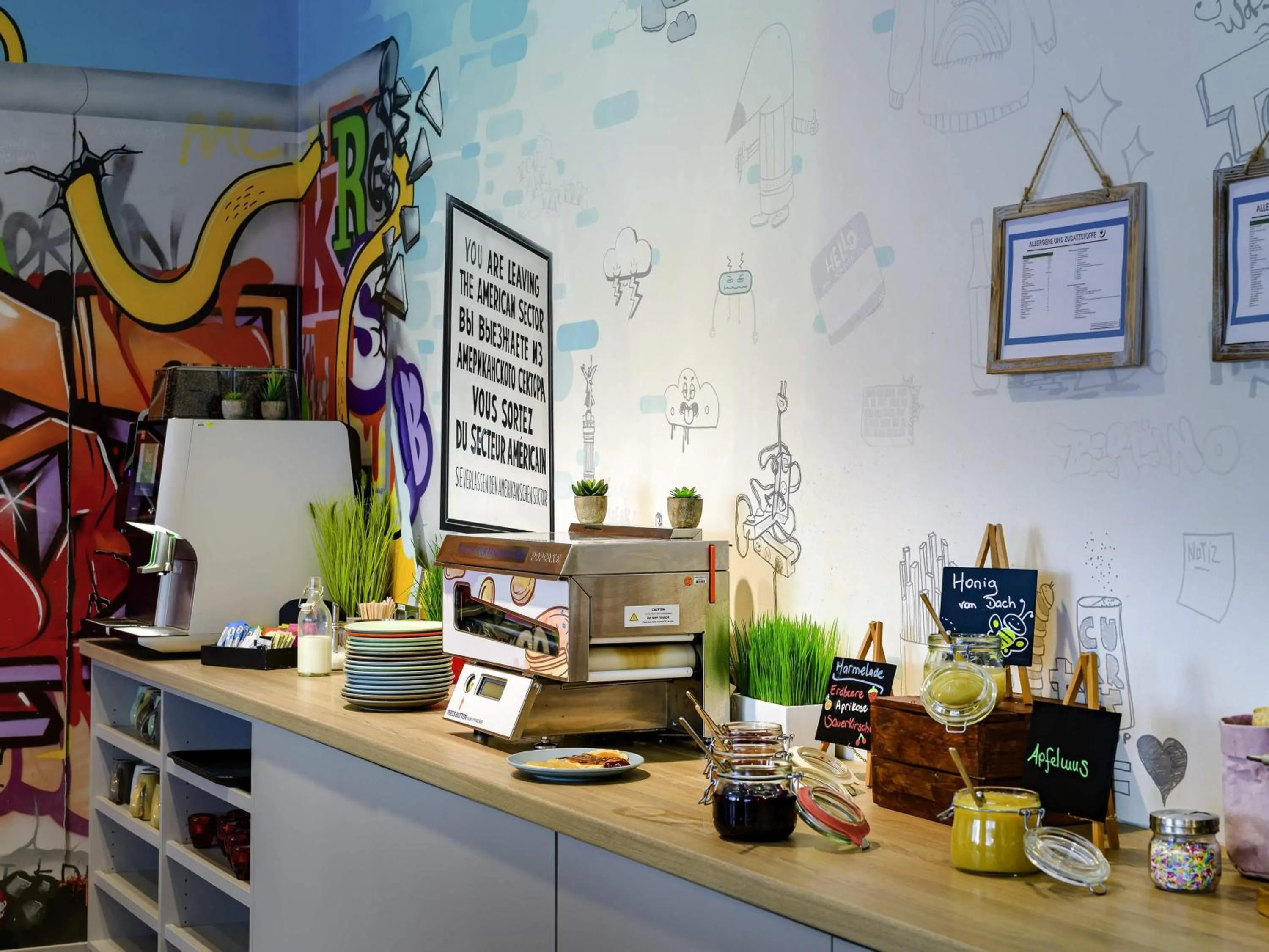 Breakfast in ibis Styles Hotel Berlin Mitte