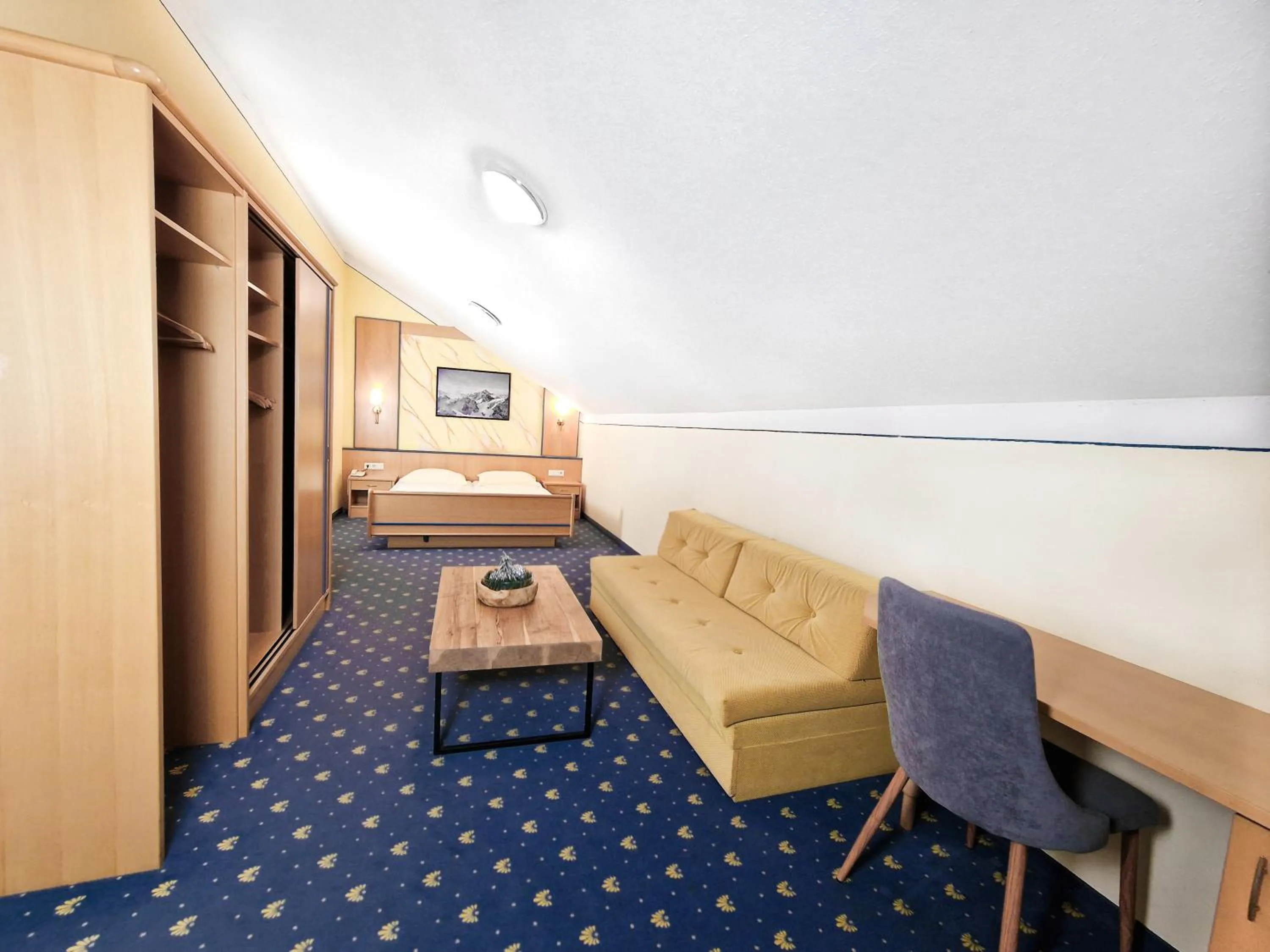 Photo of the whole room in Hotel Lärchenhof