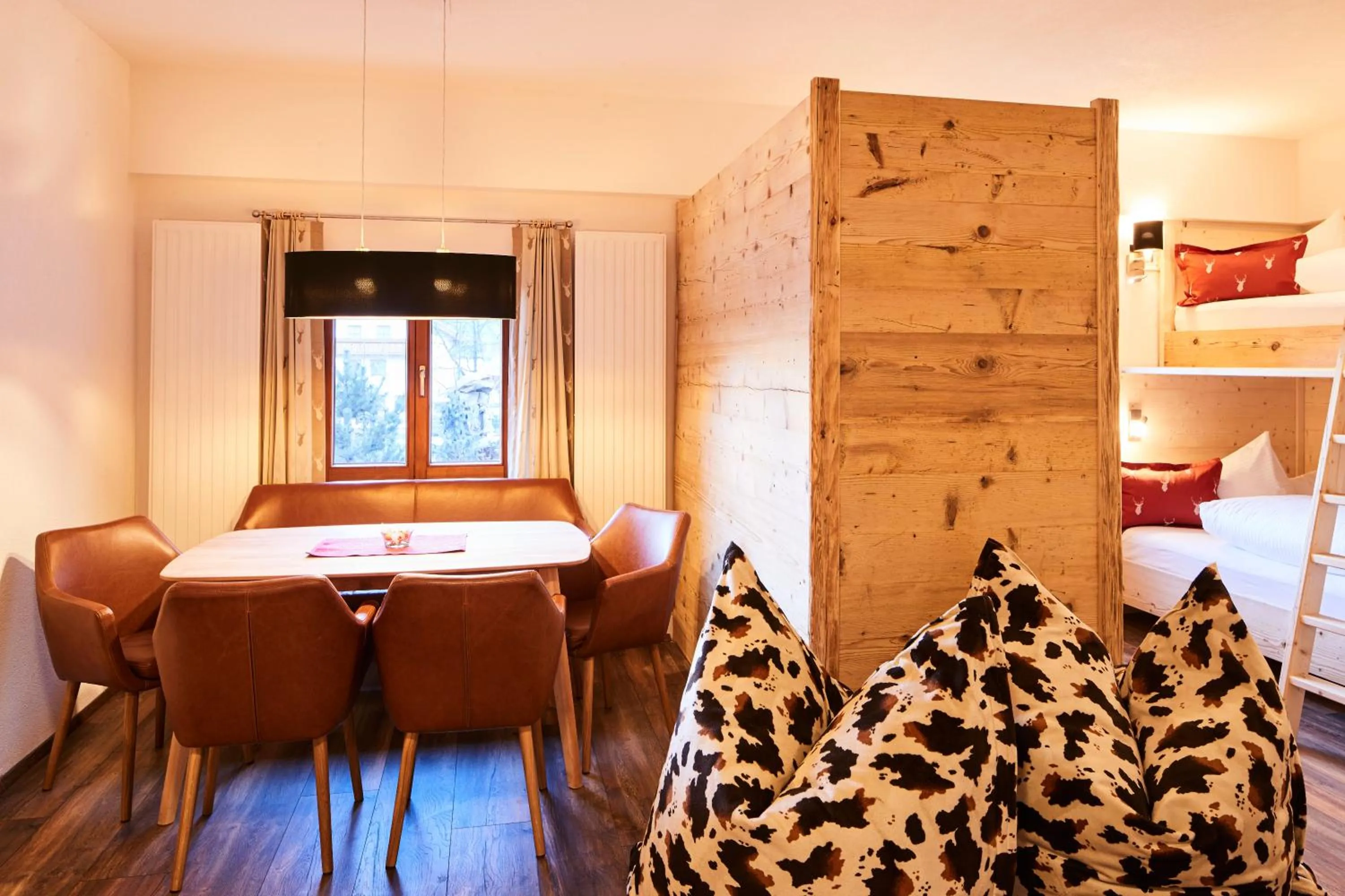 Photo of the whole room, Bed in Tirolerhof - Appartementhaus