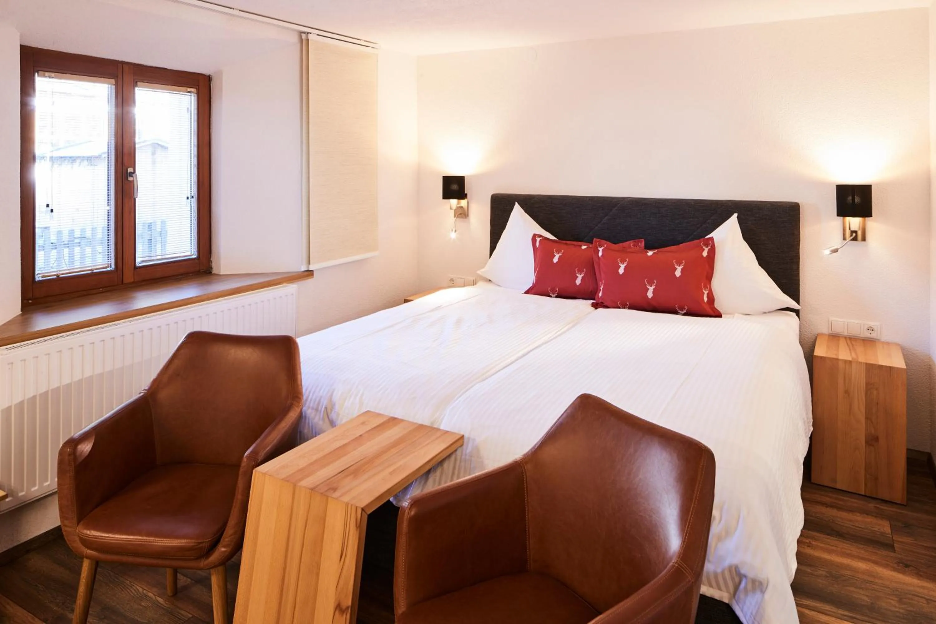 Photo of the whole room, Bed in Tirolerhof - Appartementhaus