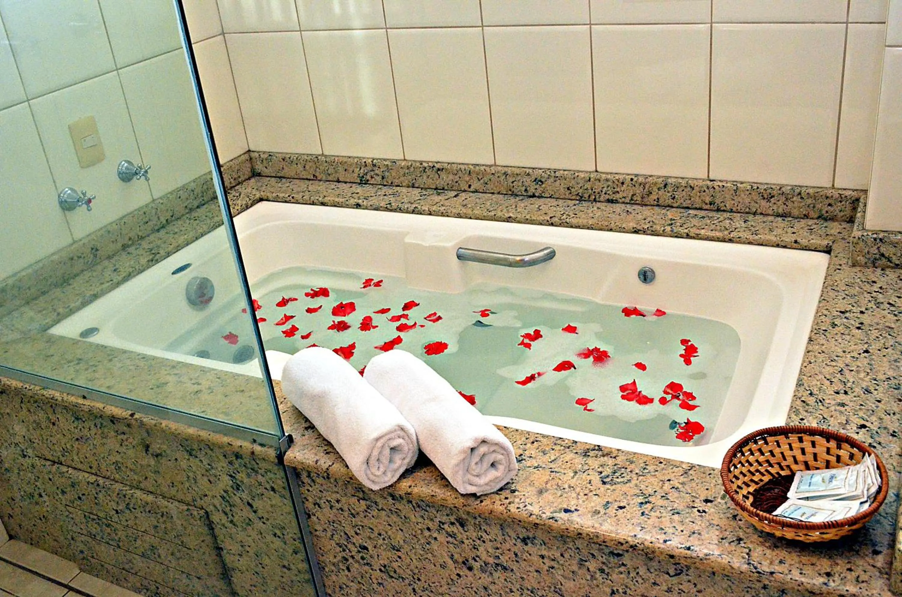 Hot Tub in Praia Sol Hotel