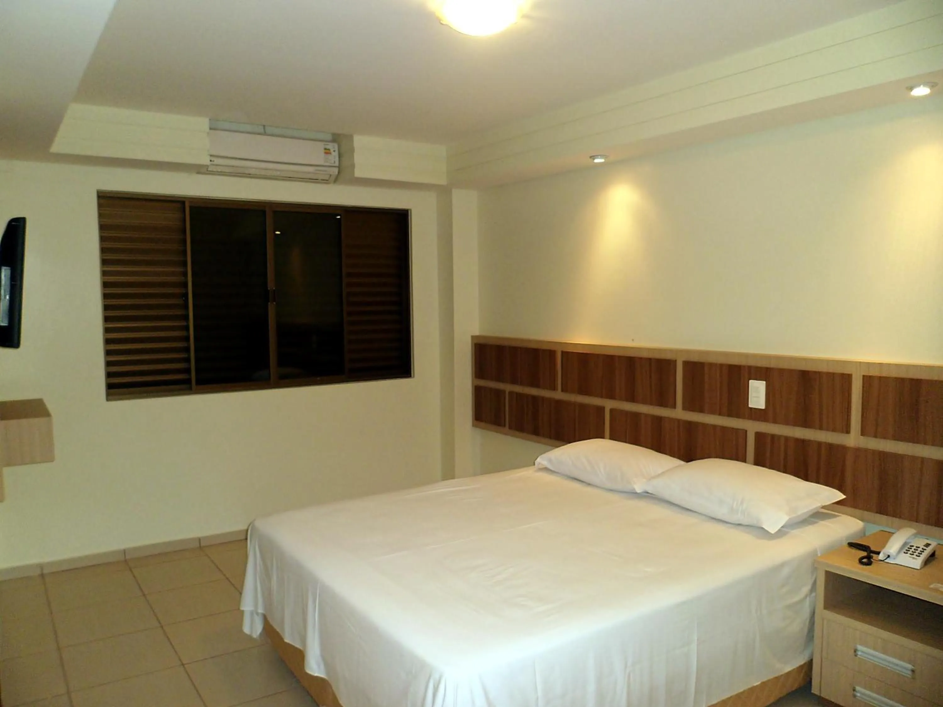 Bedroom, Bed in Praia Sol Hotel