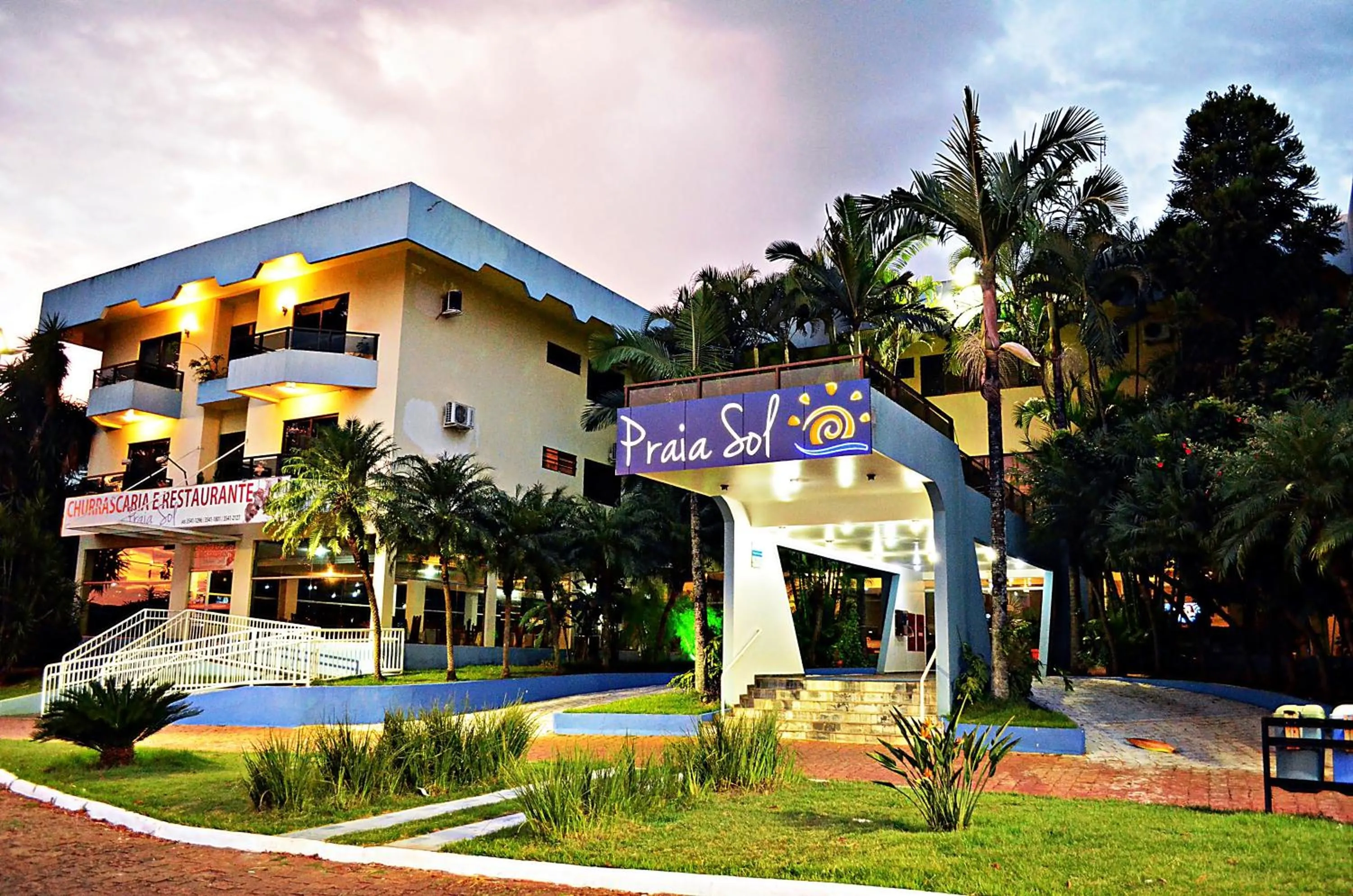 Facade/entrance in Praia Sol Hotel