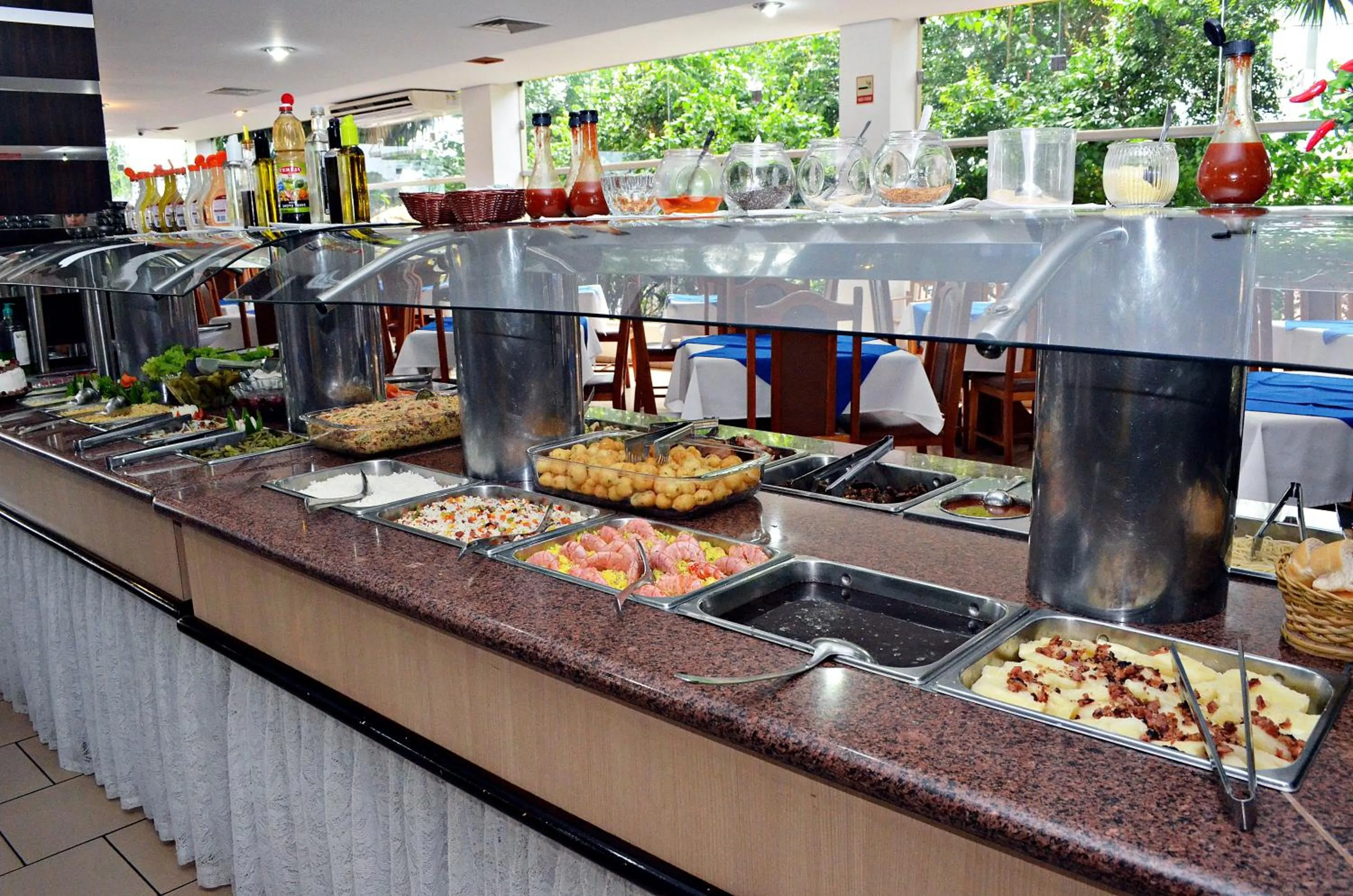 Food and drinks in Praia Sol Hotel