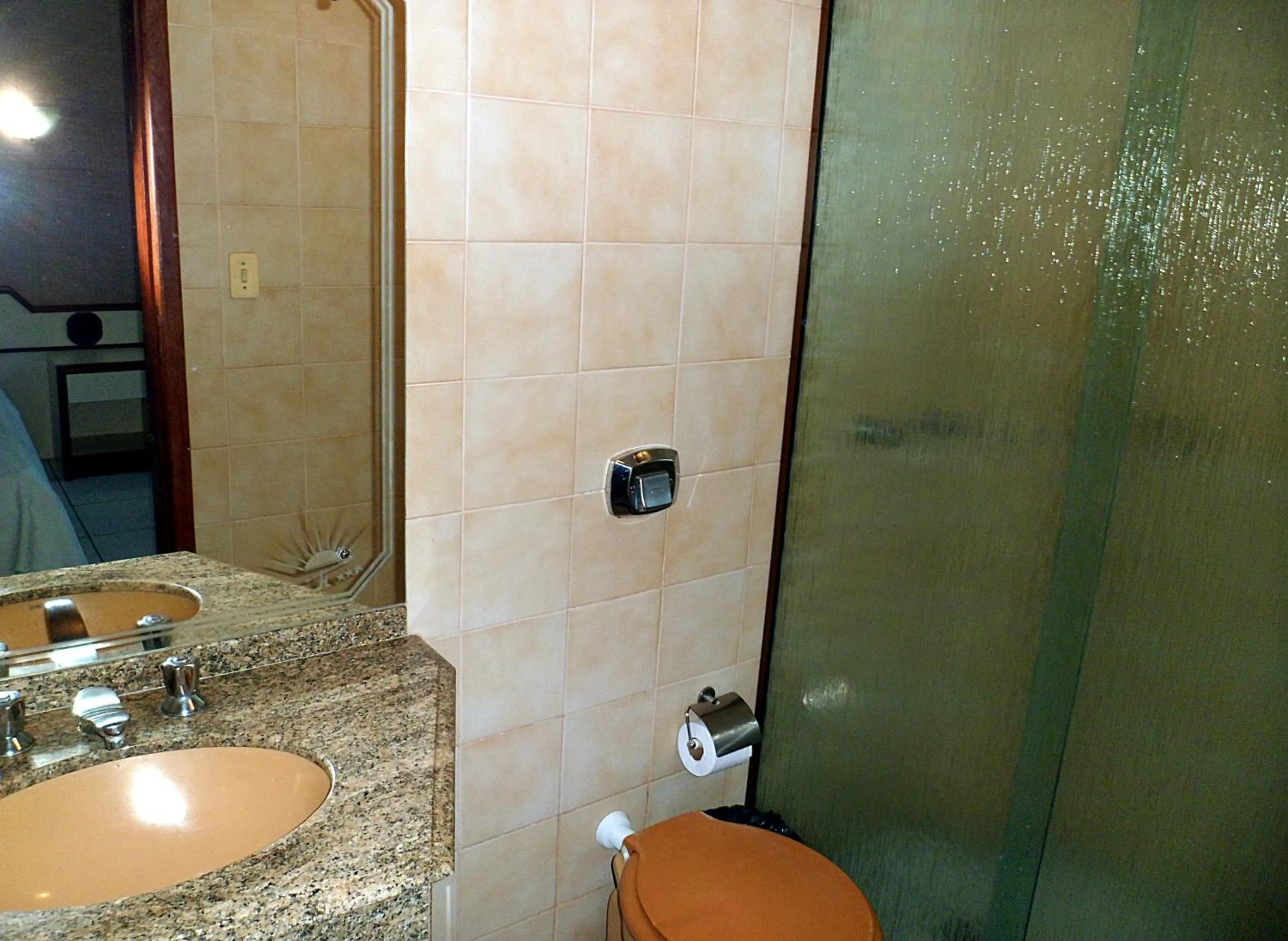 Bathroom in Praia Sol Hotel
