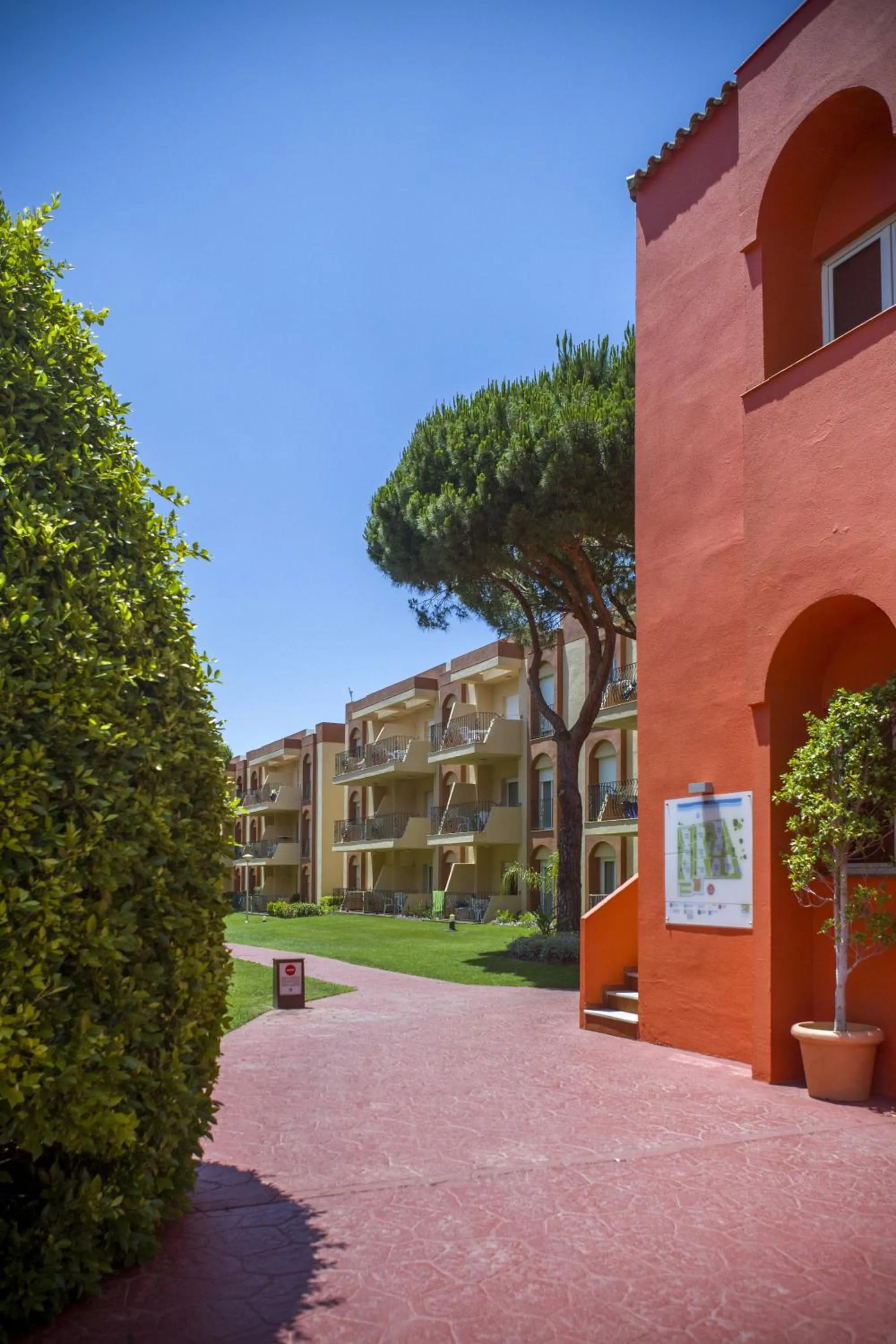 Property building in Aparthotel las Dunas