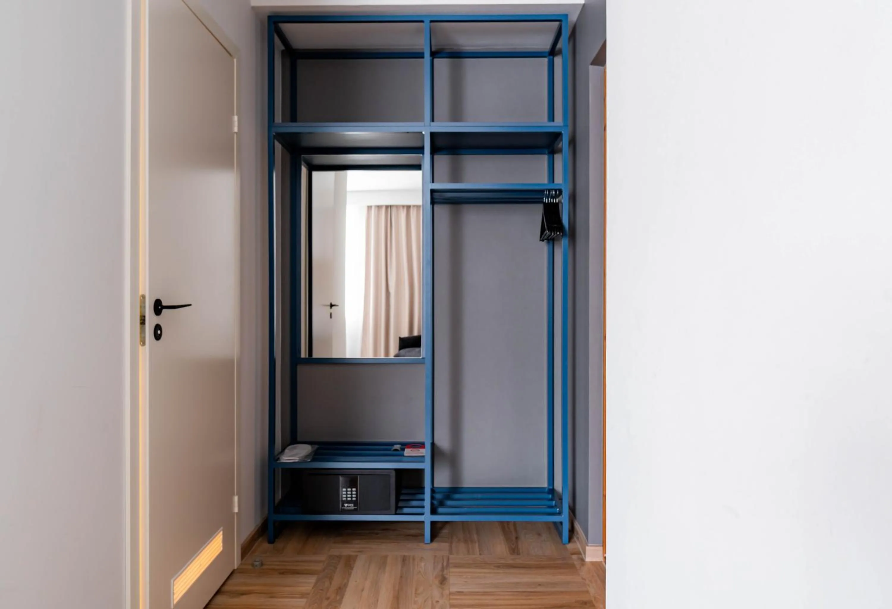 wardrobe in Narva Hotell & Spaa