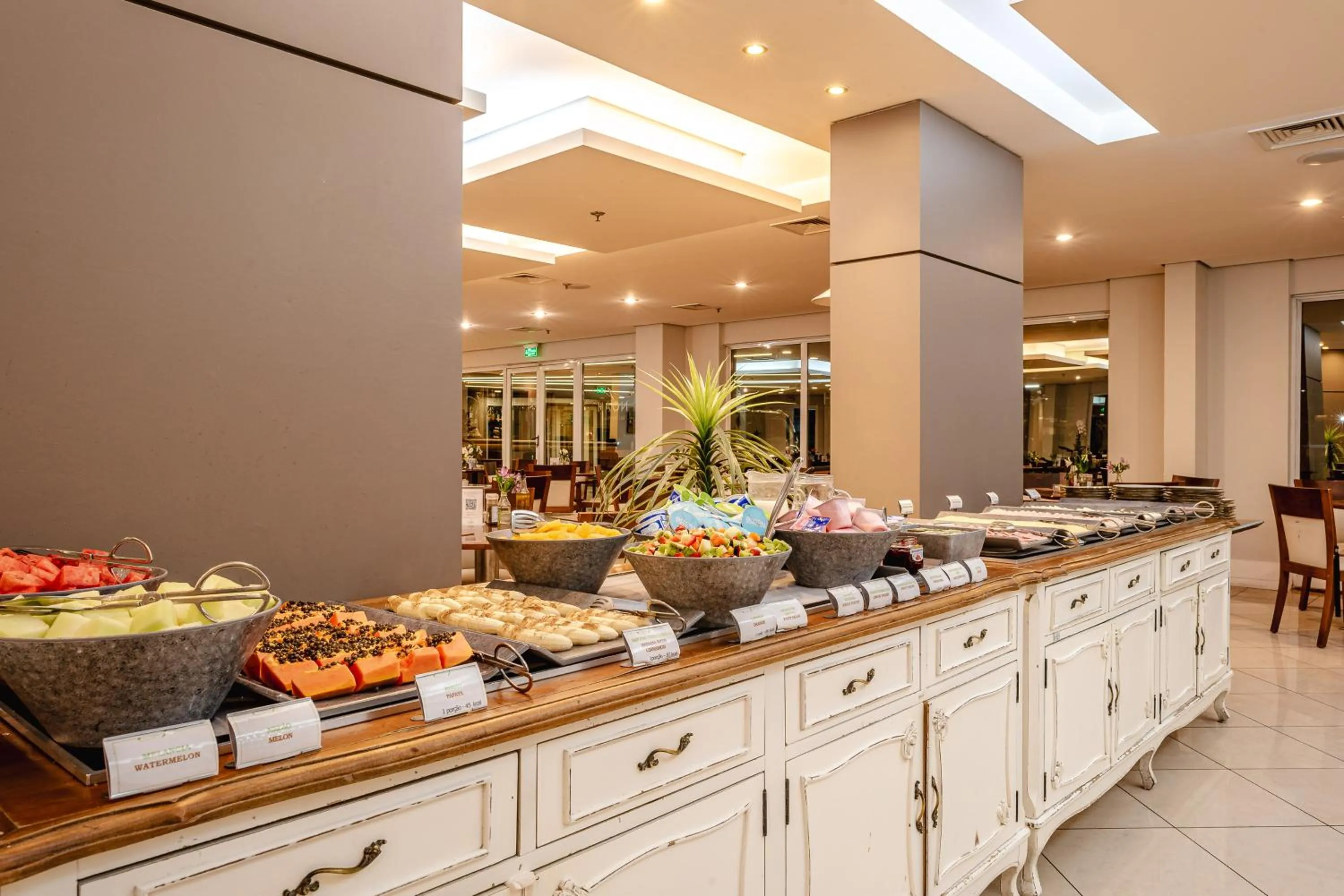 Restaurant/places to eat in Blue Tree Premium Verbo Divino - Nações Unidas