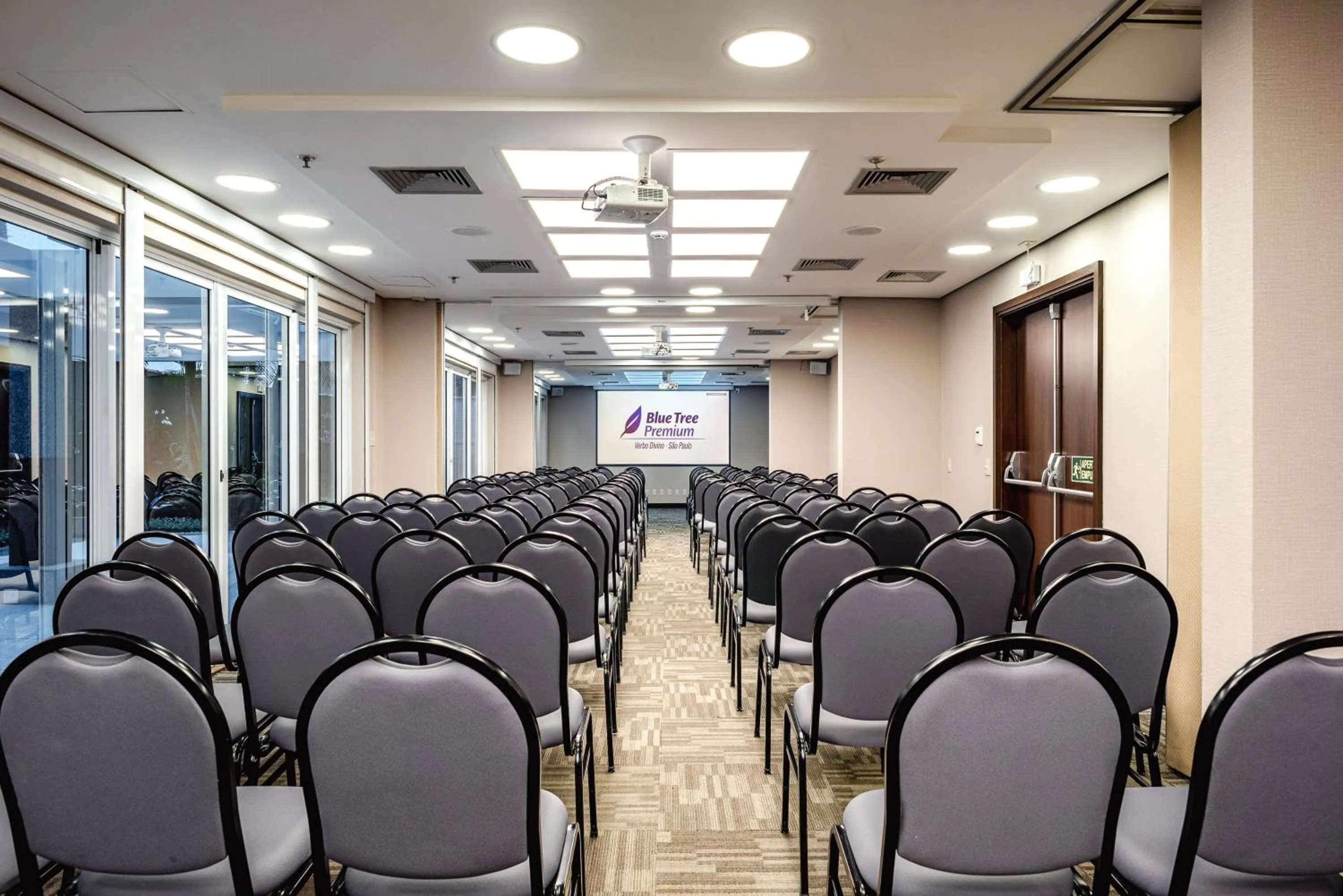 Meeting/conference room in Blue Tree Premium Verbo Divino - Nações Unidas