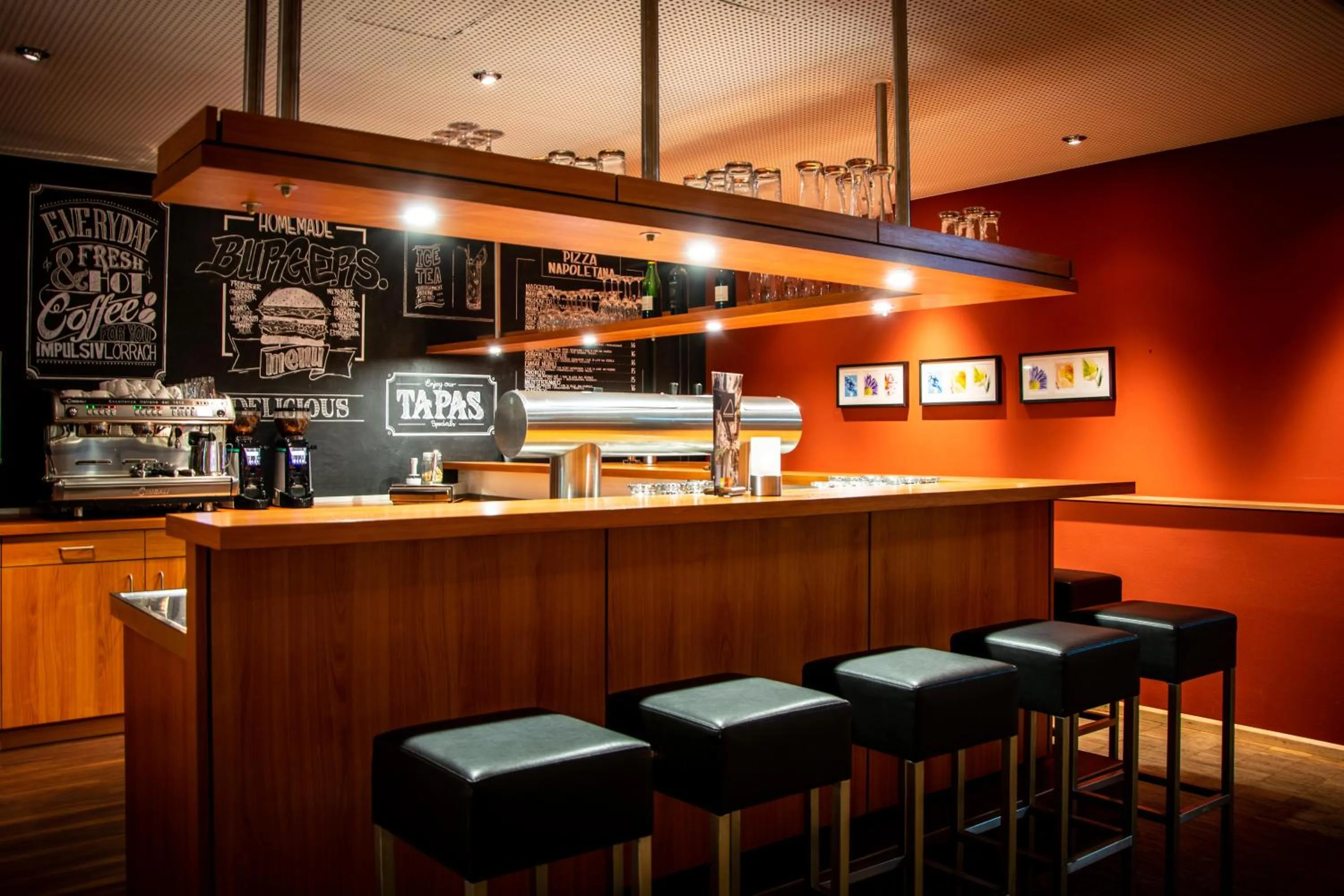 Lounge or bar in IMPULSIV Hotel & Sportresort