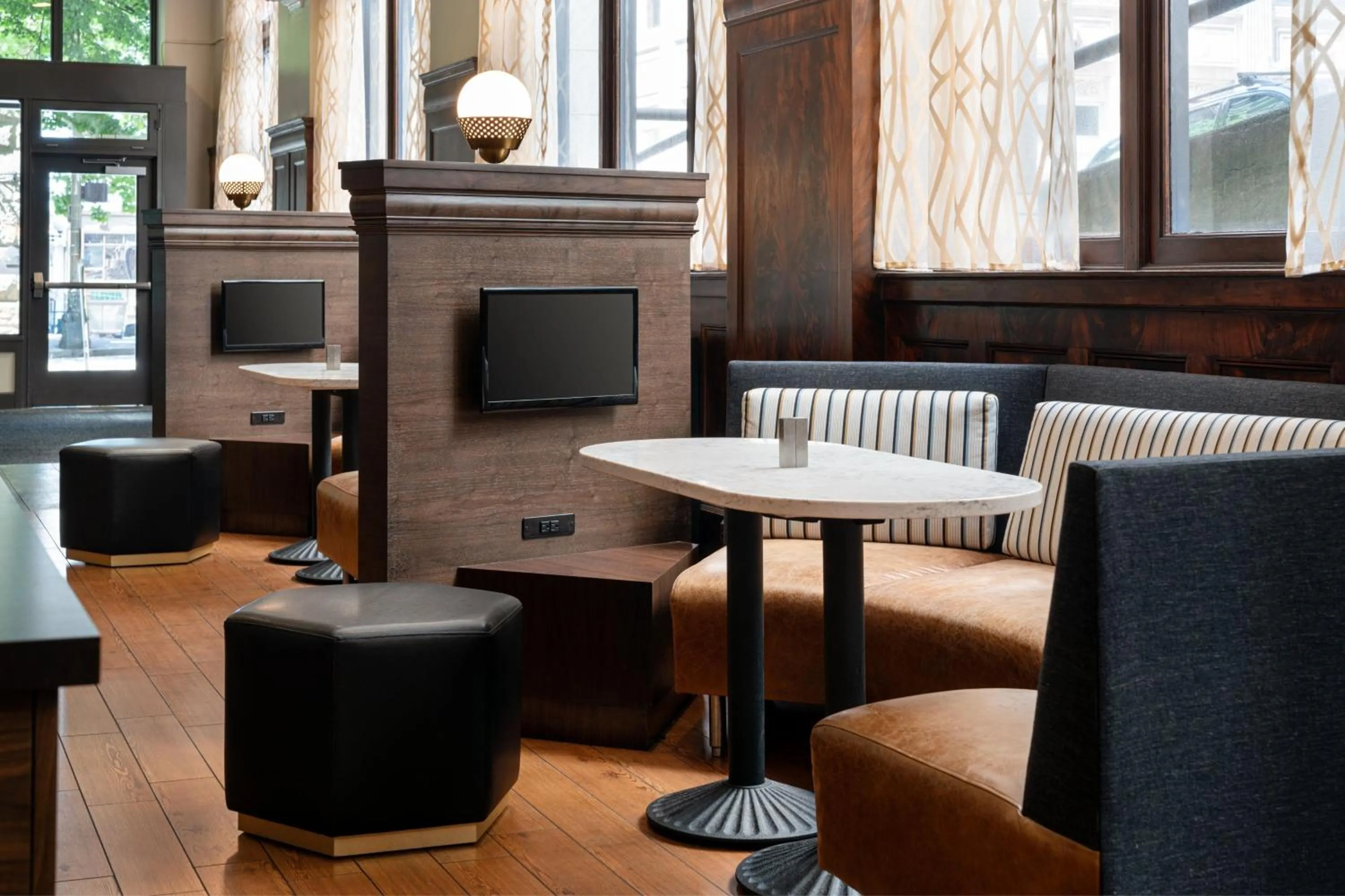 Other in Courtyard Seattle Downtown / Pioneer Square