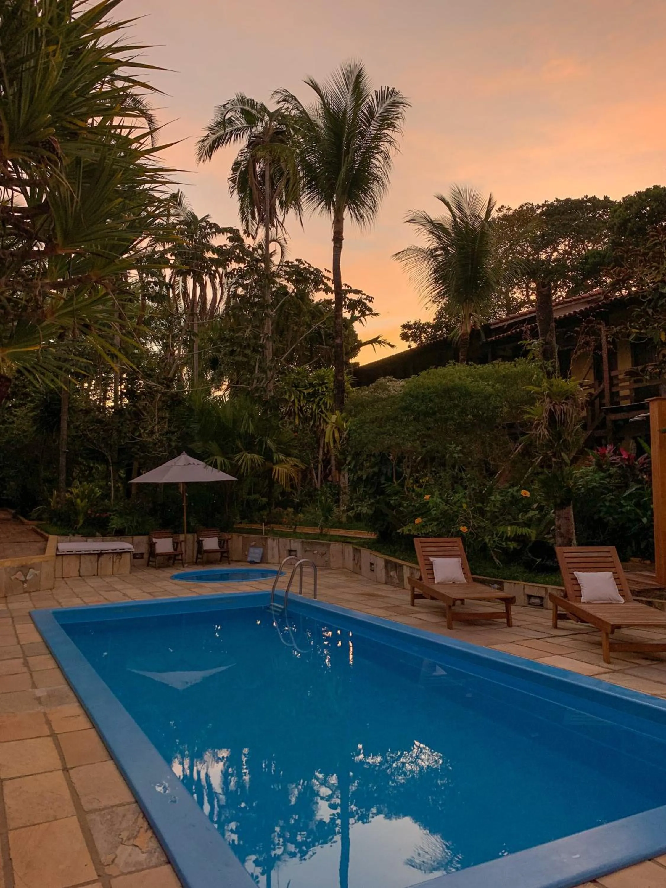 Swimming pool in Hotel Pousada Marambaia
