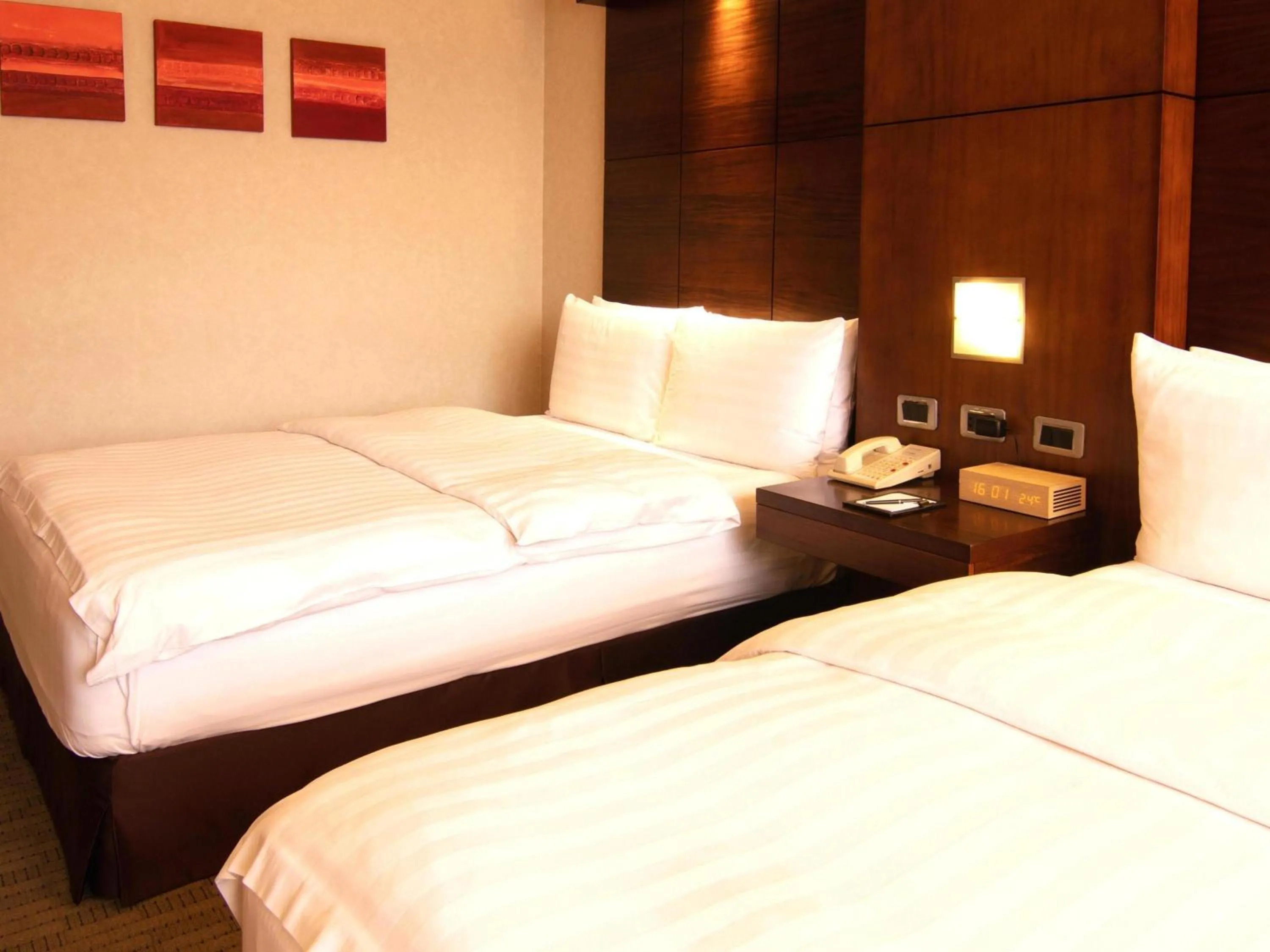 Bedroom, Bed in Swissotel Quito