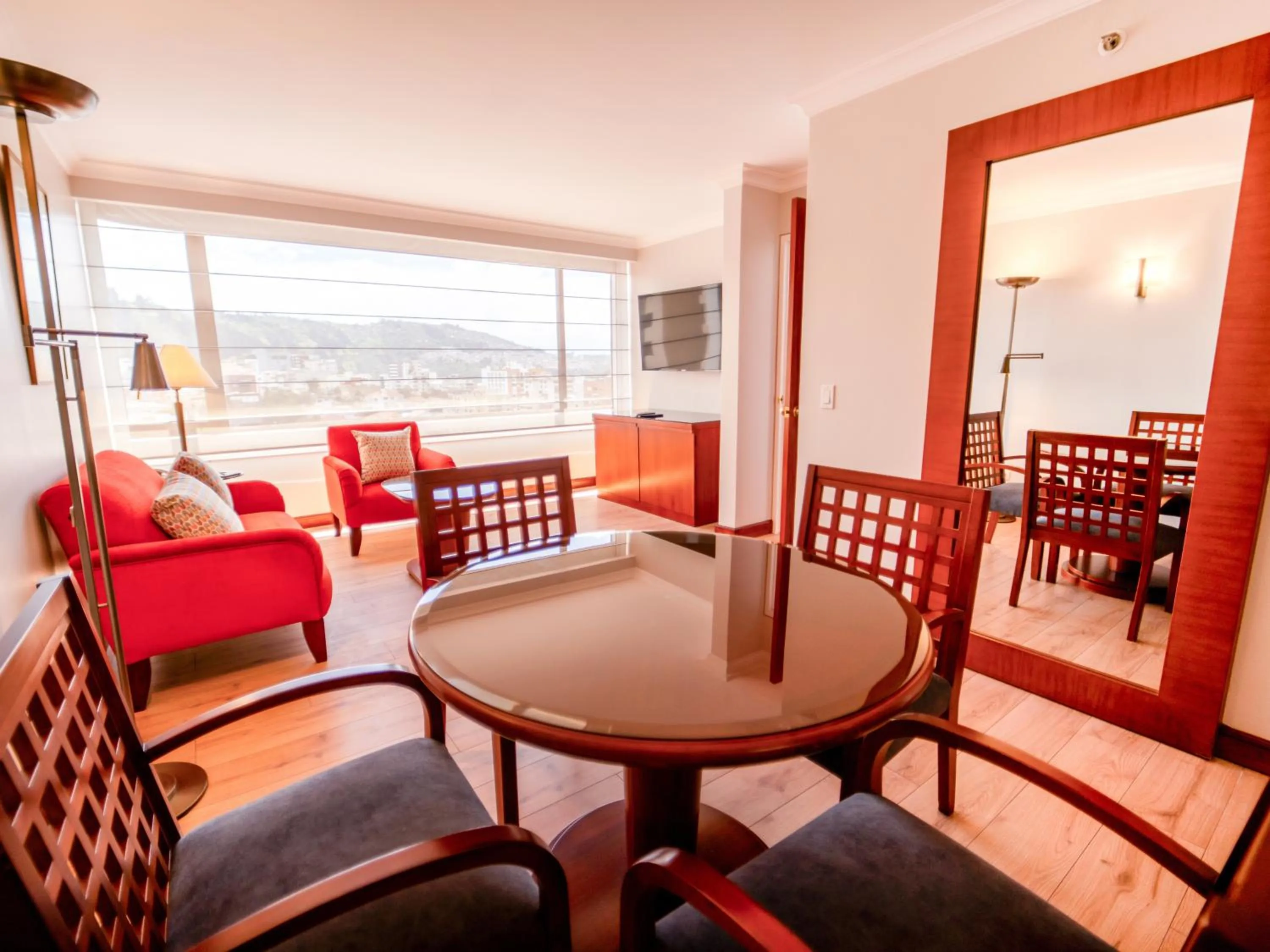 Living room in Swissotel Quito