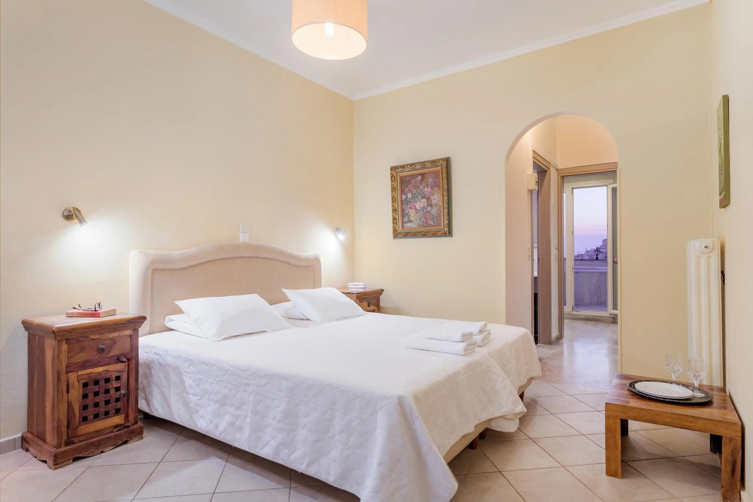 Bedroom, Bed in Virginia Hotel