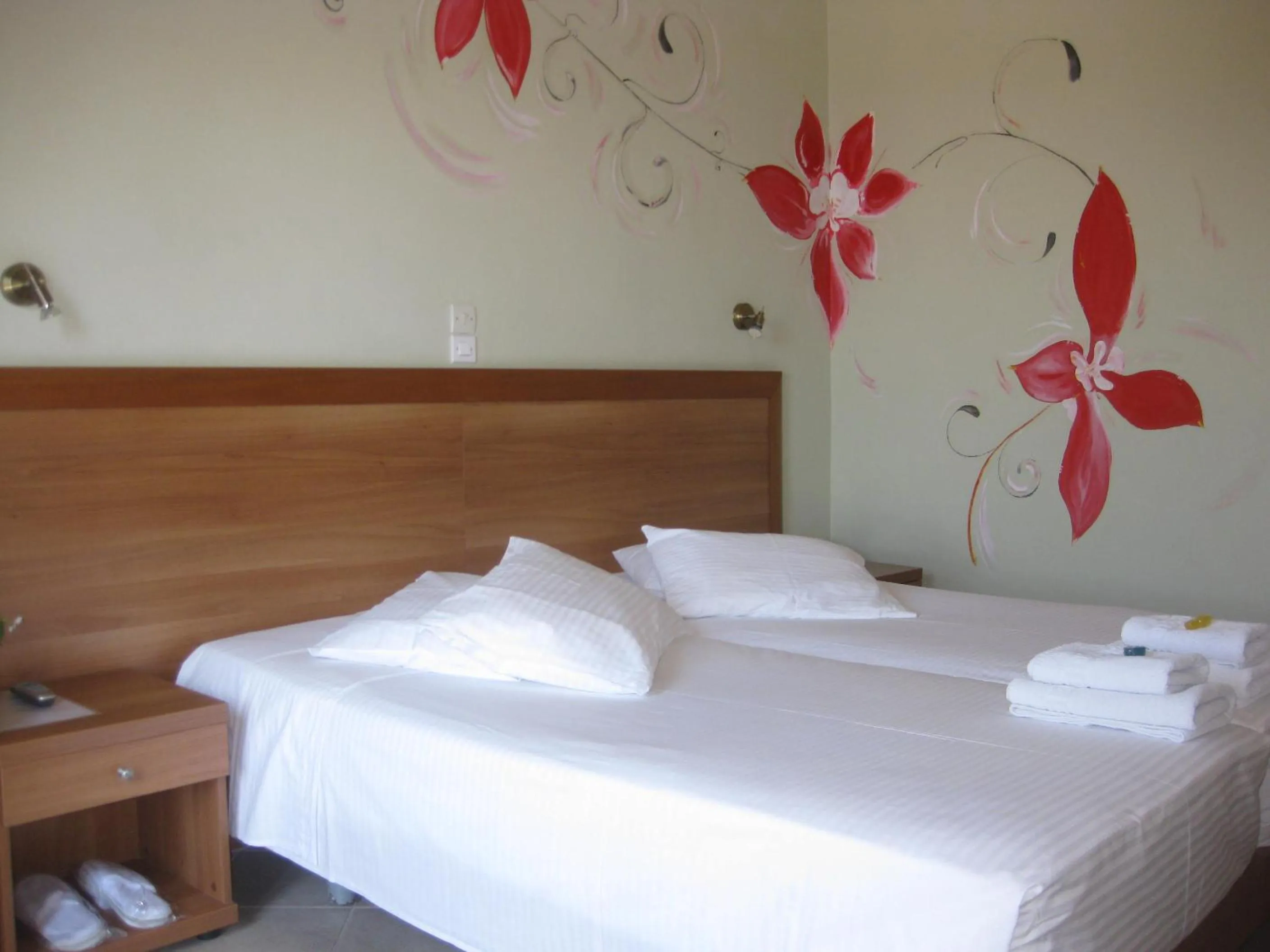 Bedroom, Bed in Virginia Hotel