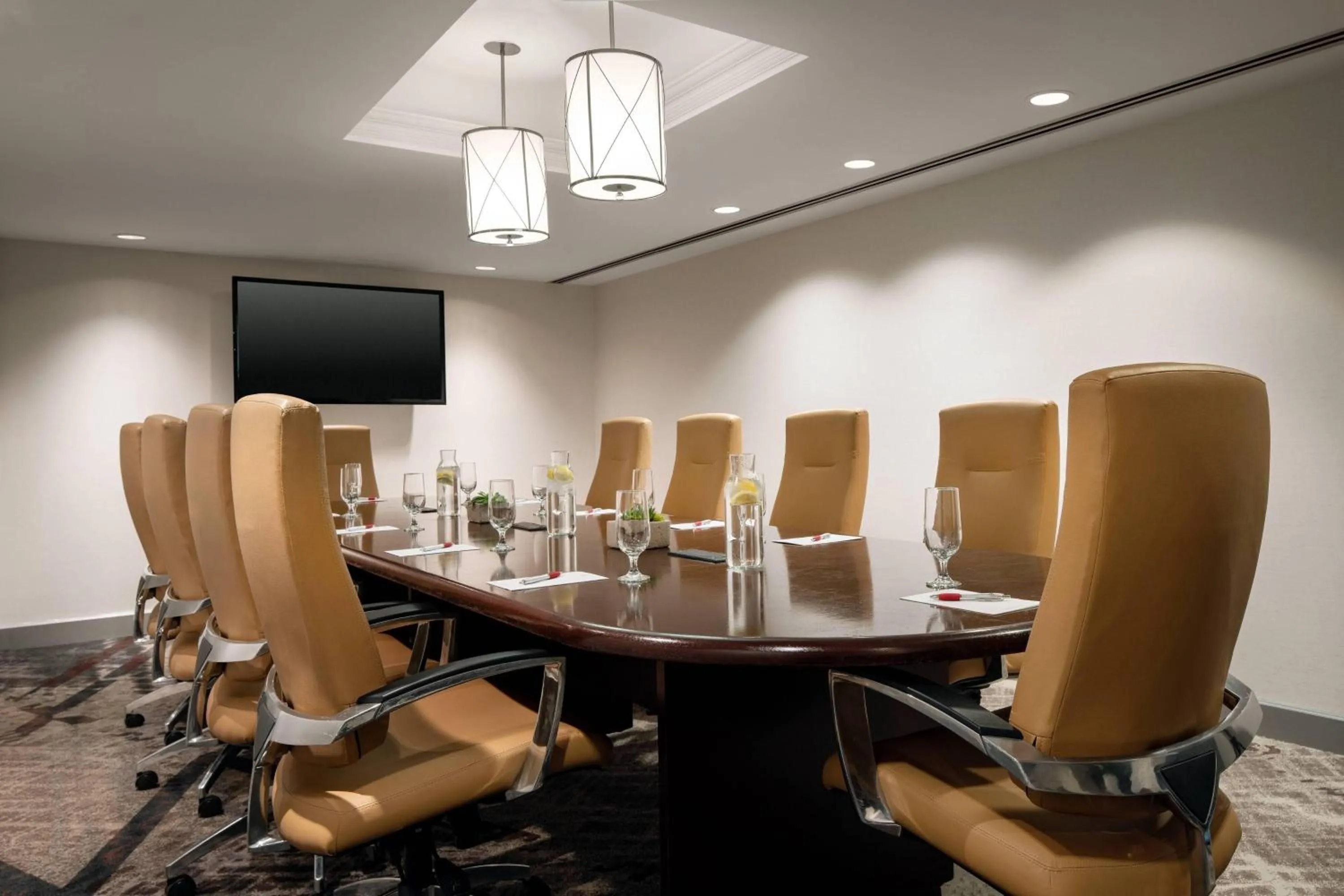 Meeting/conference room in Vancouver Airport Marriott Hotel