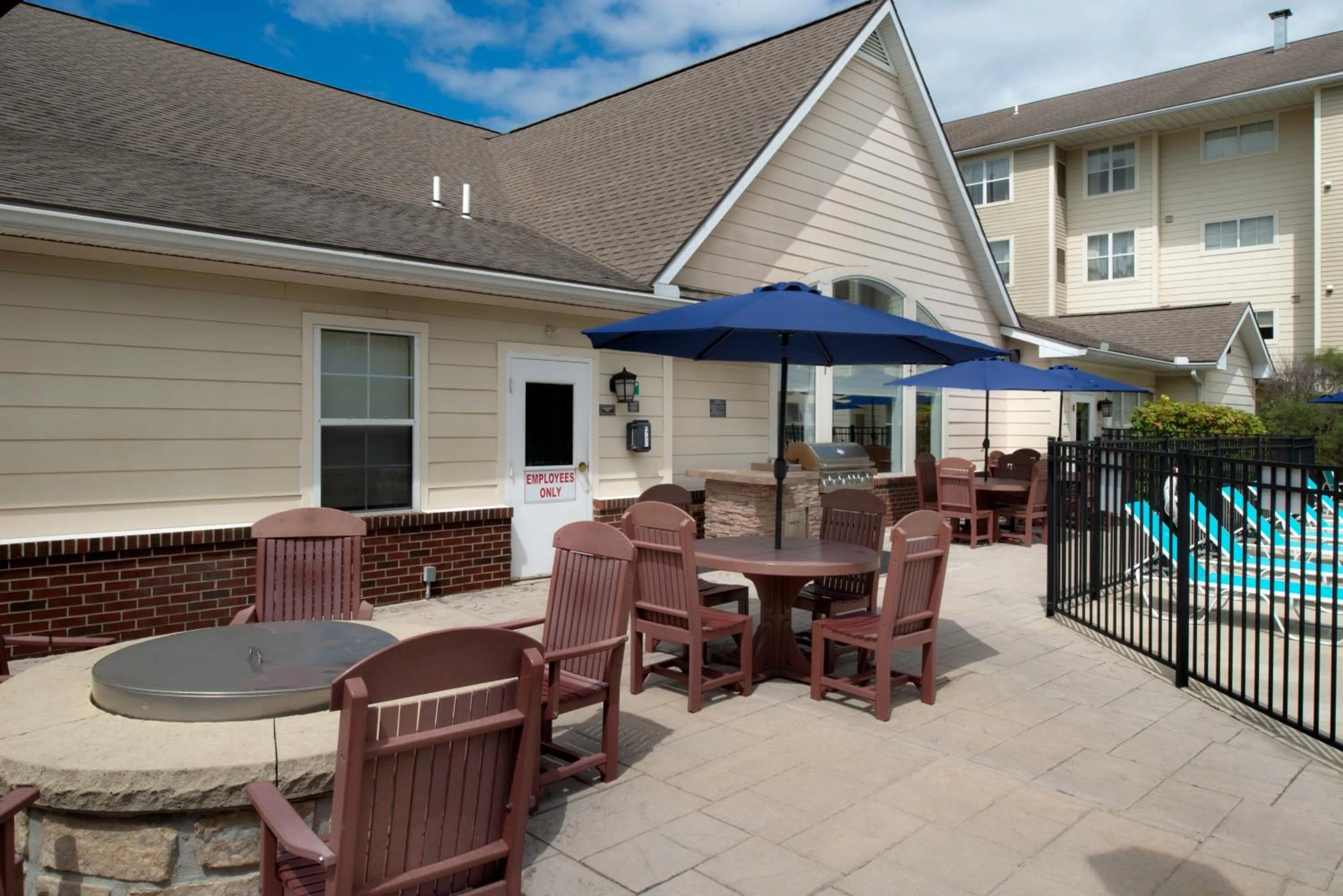 Patio in Residence Inn by Marriott Dayton Troy