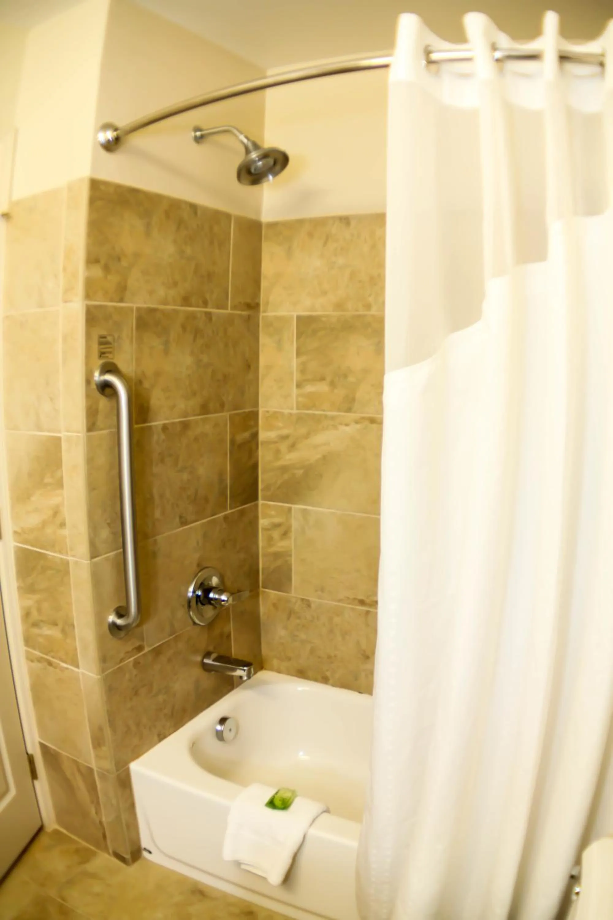 Bathroom in Holiday Inn Express & Suites Indianapolis North - Carmel by IHG