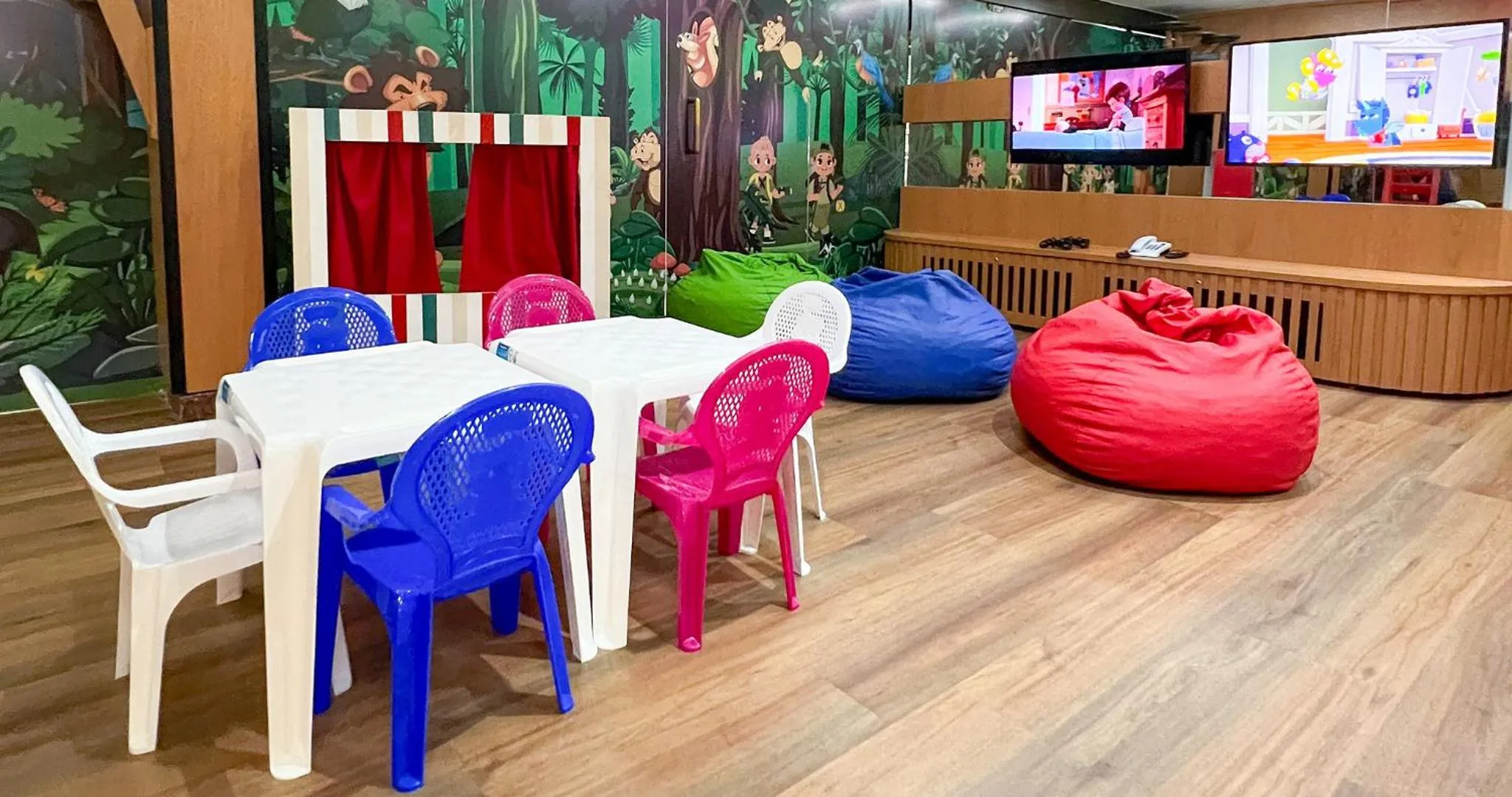 Children play ground in Castro's Park Hotel