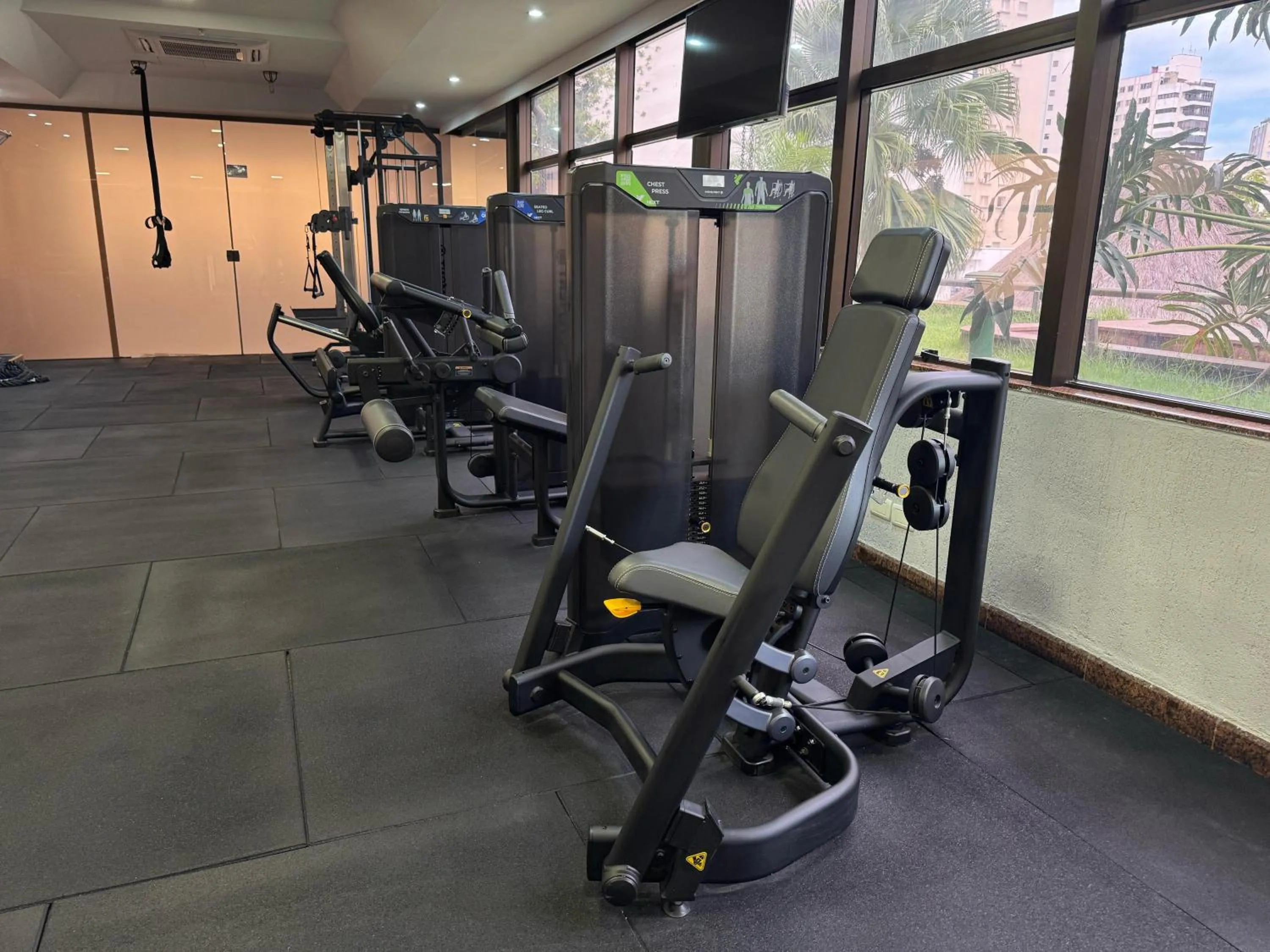 Fitness centre/facilities in Castro's Park Hotel