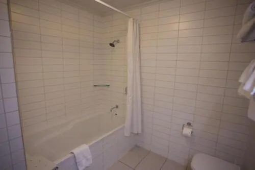 Shower in Ascot Park Hotel