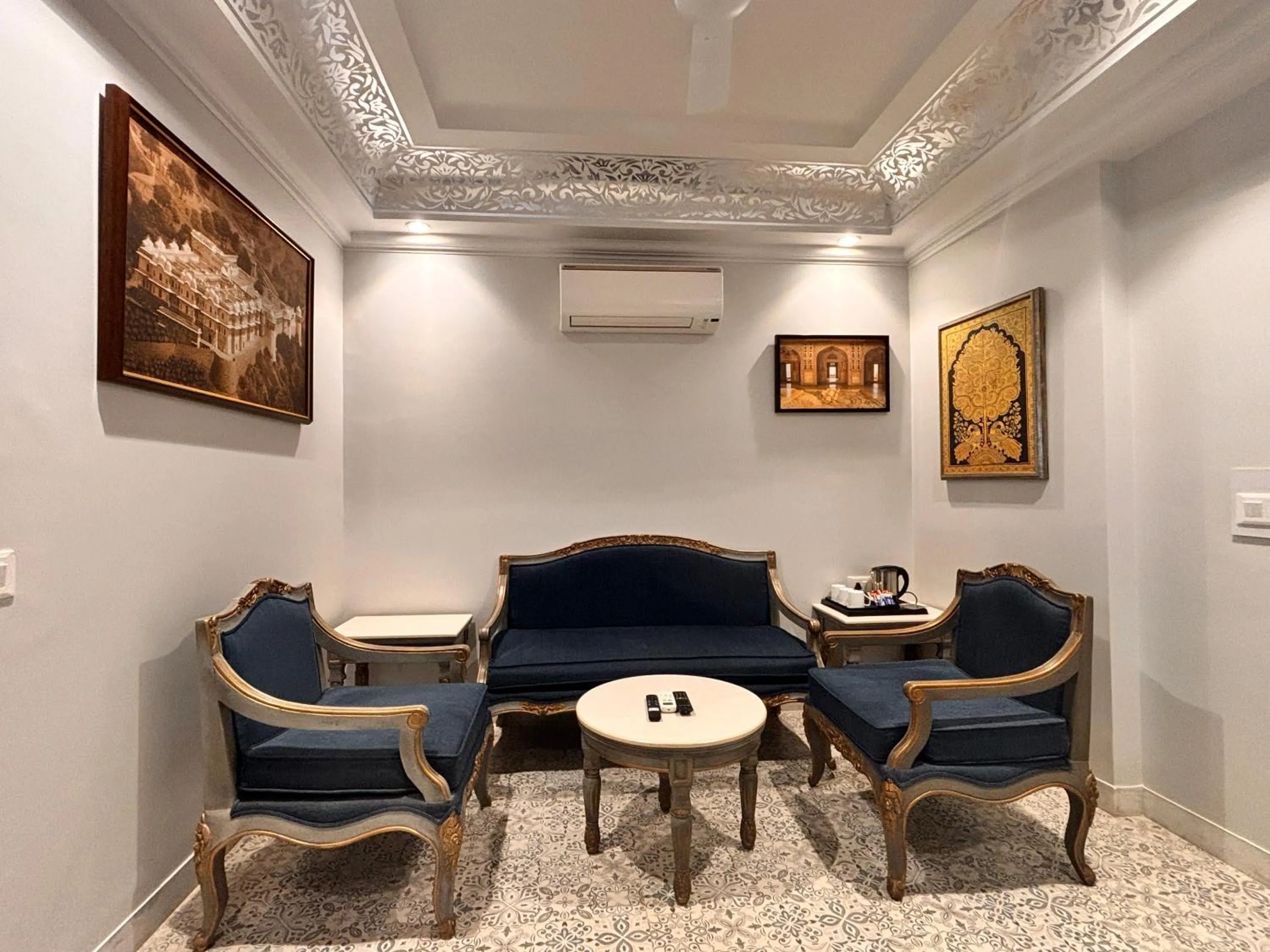 Seating area in Ratnawali – A Vegetarian Heritage Hotel