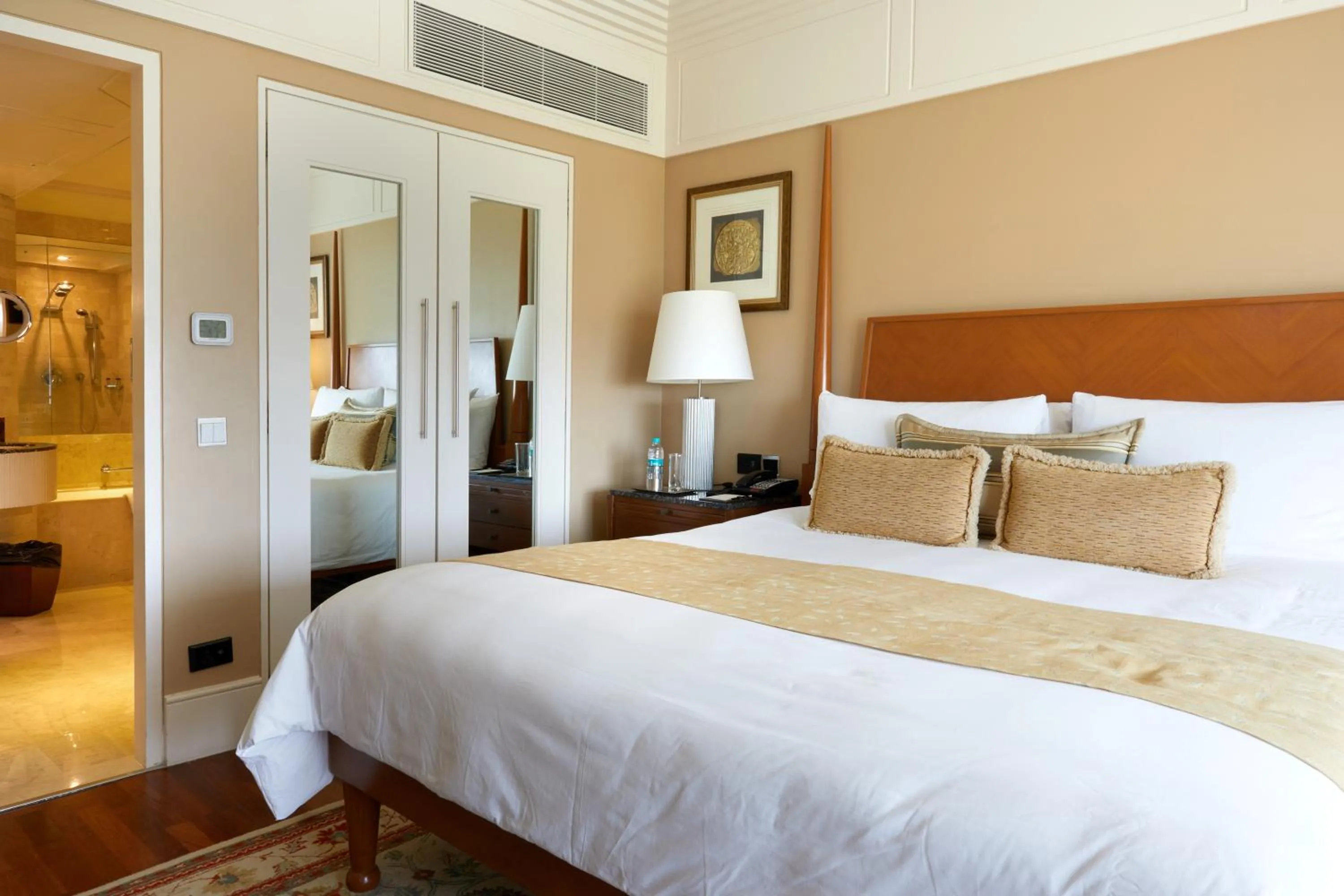 Bedroom, Bed in The Leela Mumbai