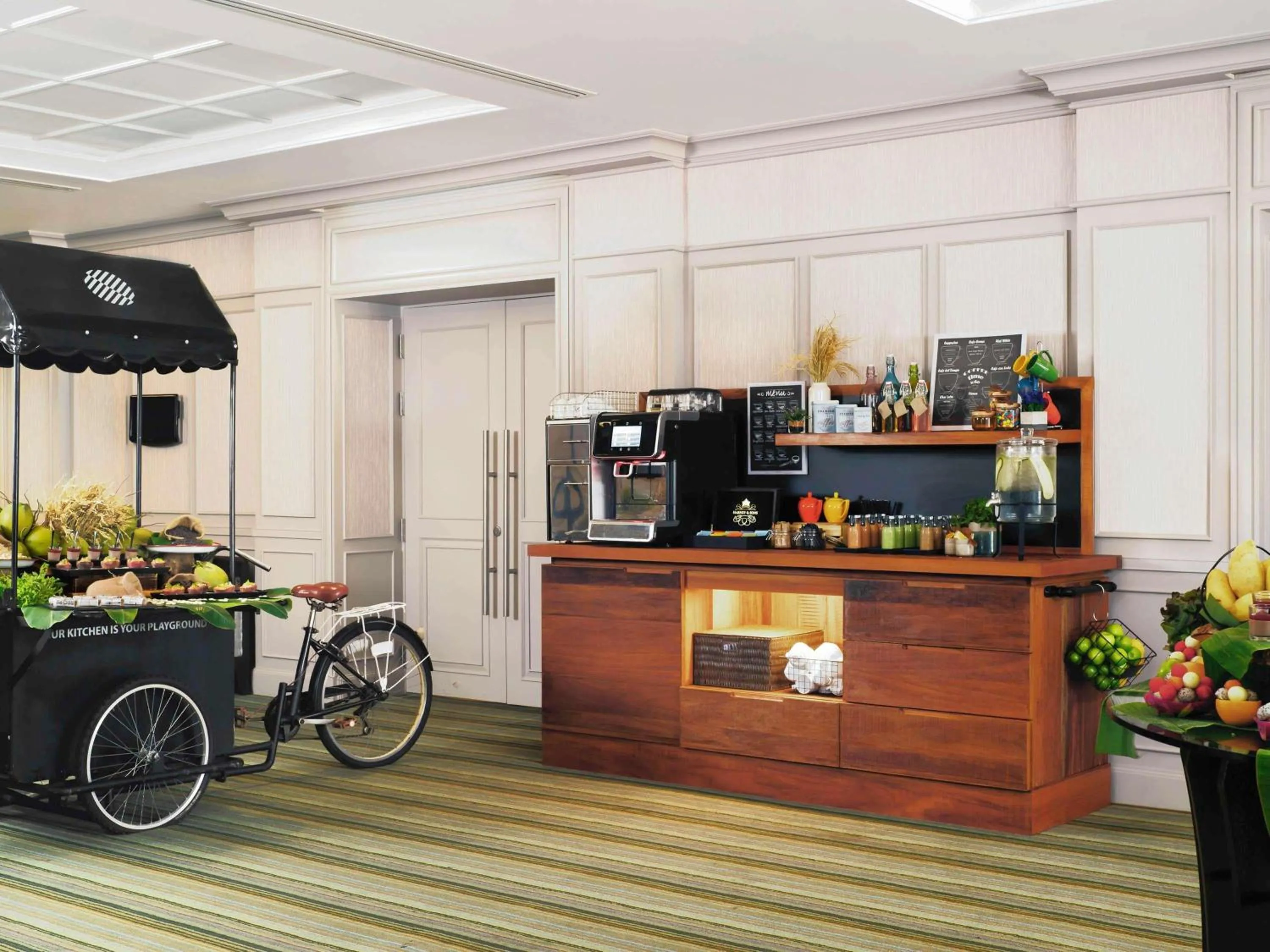 Meeting/conference room in Pullman Phuket Panwa Beach Resort