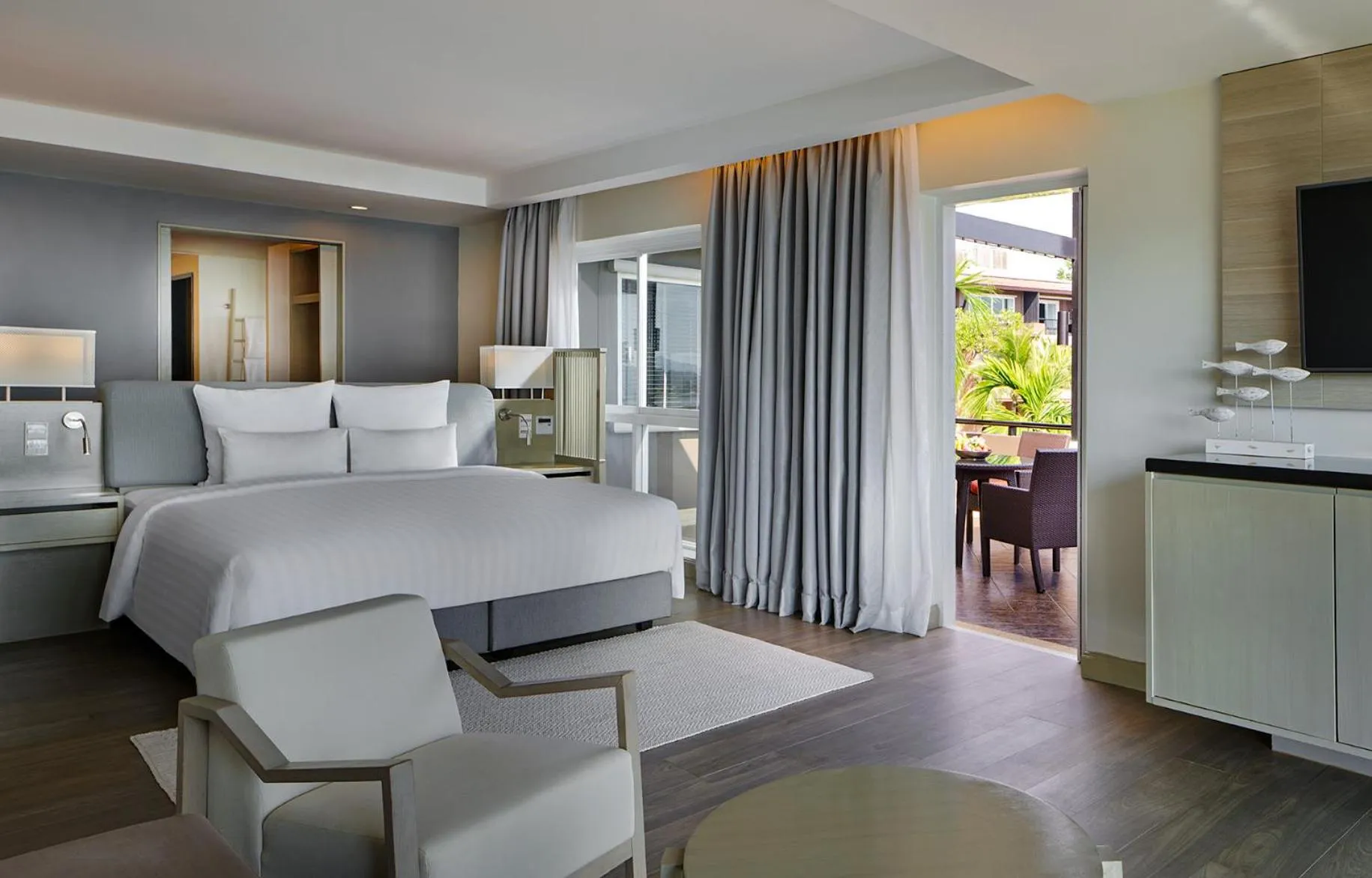 Bed in Pullman Phuket Panwa Beach Resort