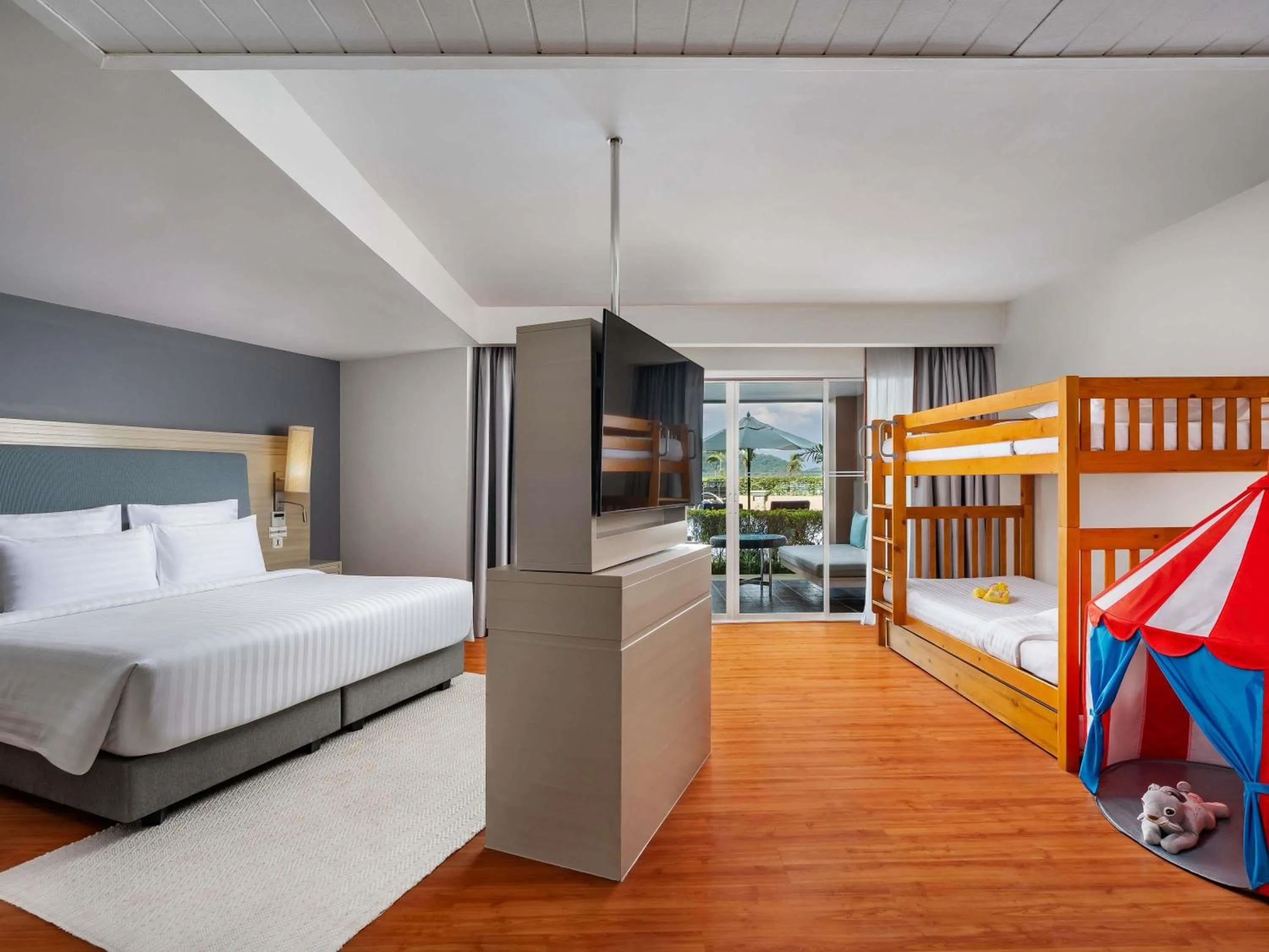 Bedroom, Bed in Pullman Phuket Panwa Beach Resort