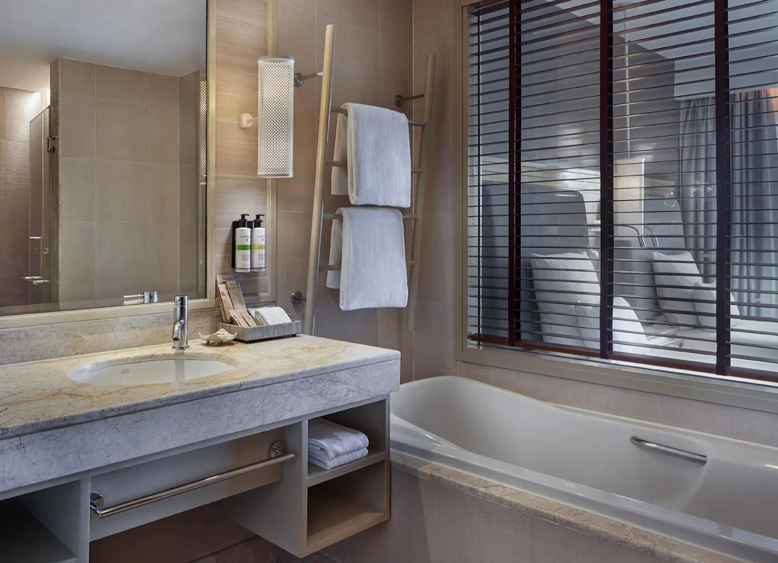 Shower in Pullman Phuket Panwa Beach Resort