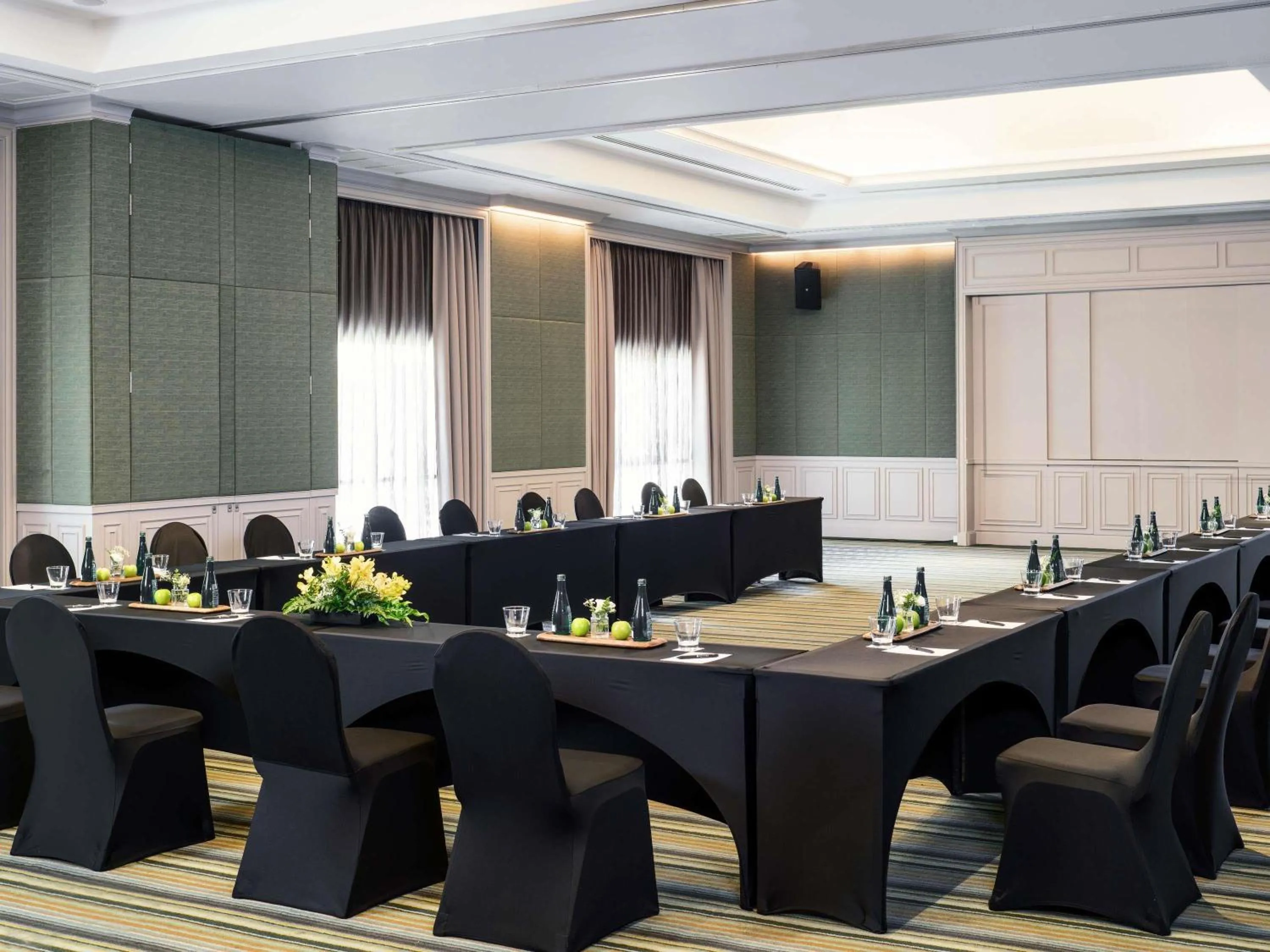 Meeting/conference room in Pullman Phuket Panwa Beach Resort