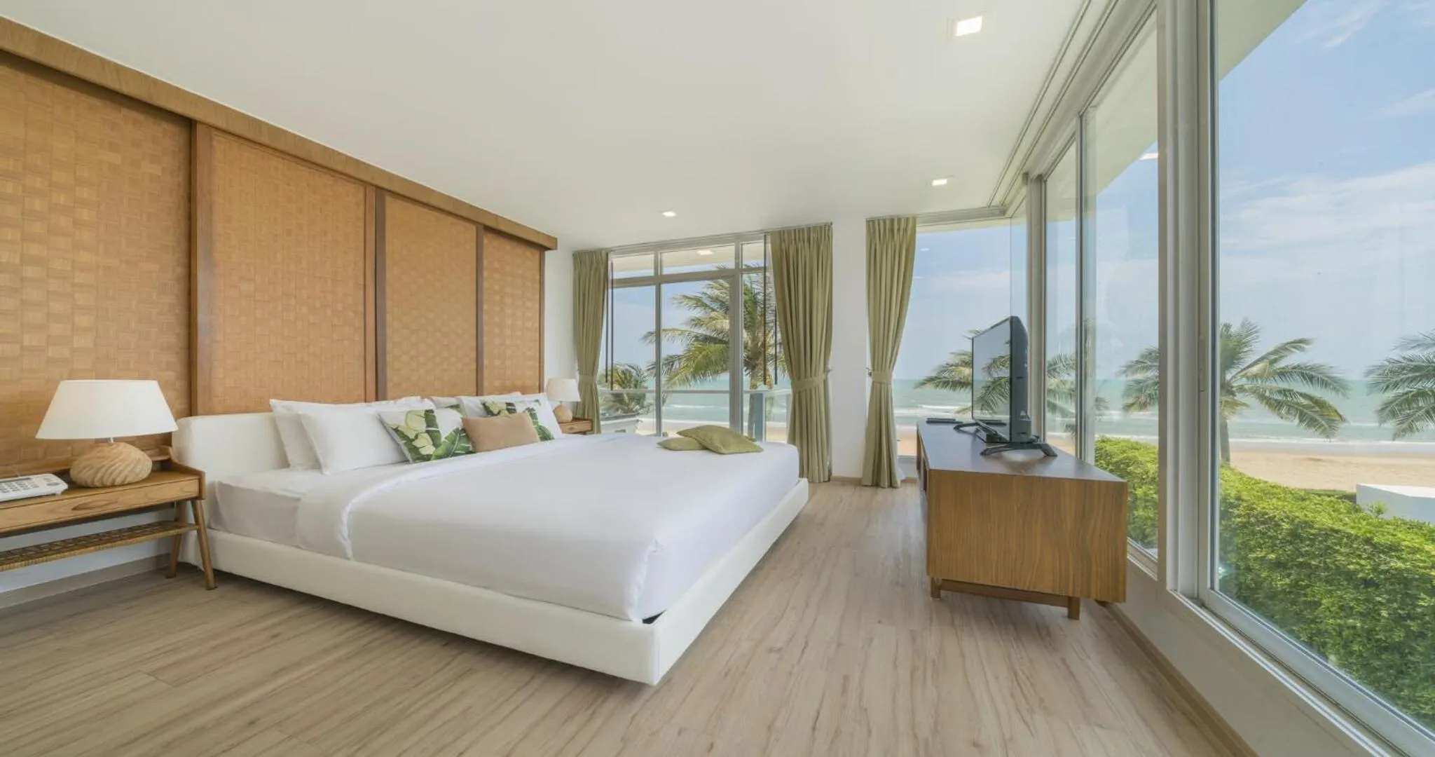 Bed in Tolani Le Bayburi Villas, Hua Hin - Pranburi