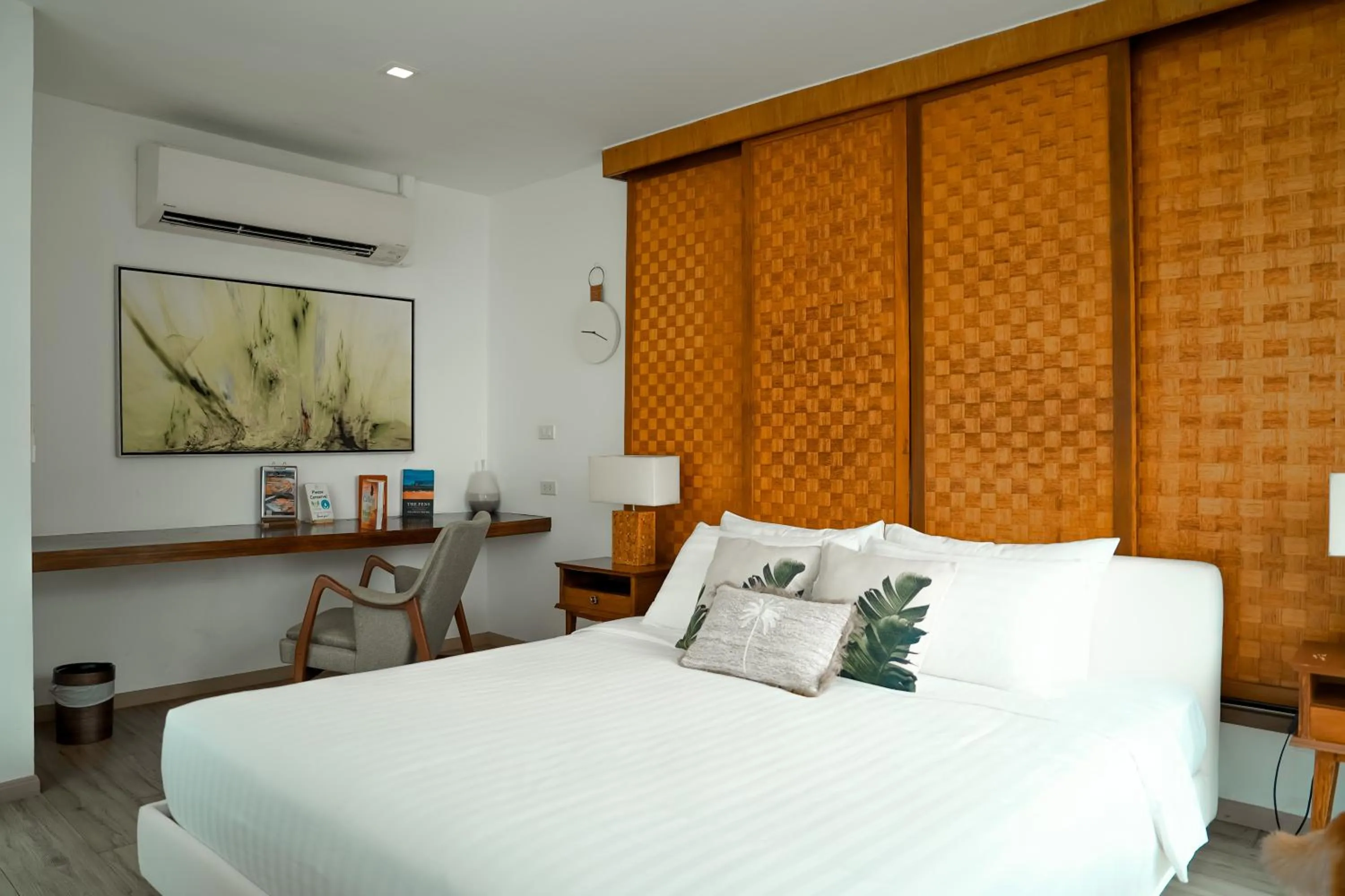 Bed in Tolani Le Bayburi Villas, Hua Hin - Pranburi