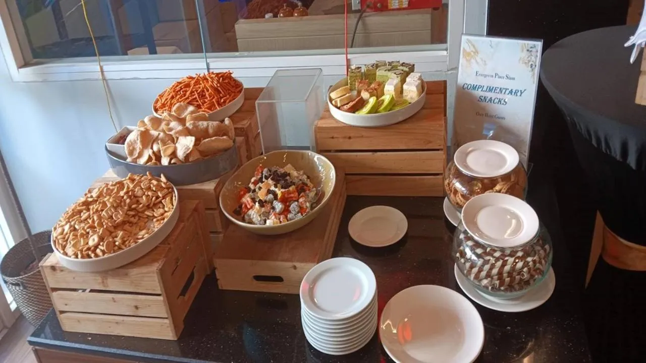 Restaurant/places to eat in Evergreen Place Siam by UHG