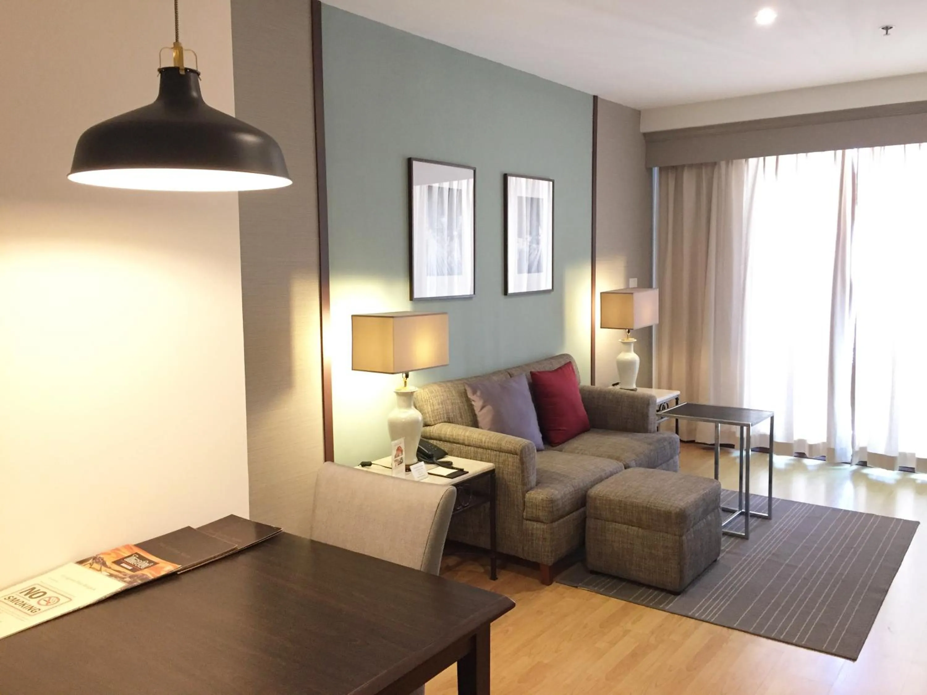 Living room in Evergreen Place Siam by UHG