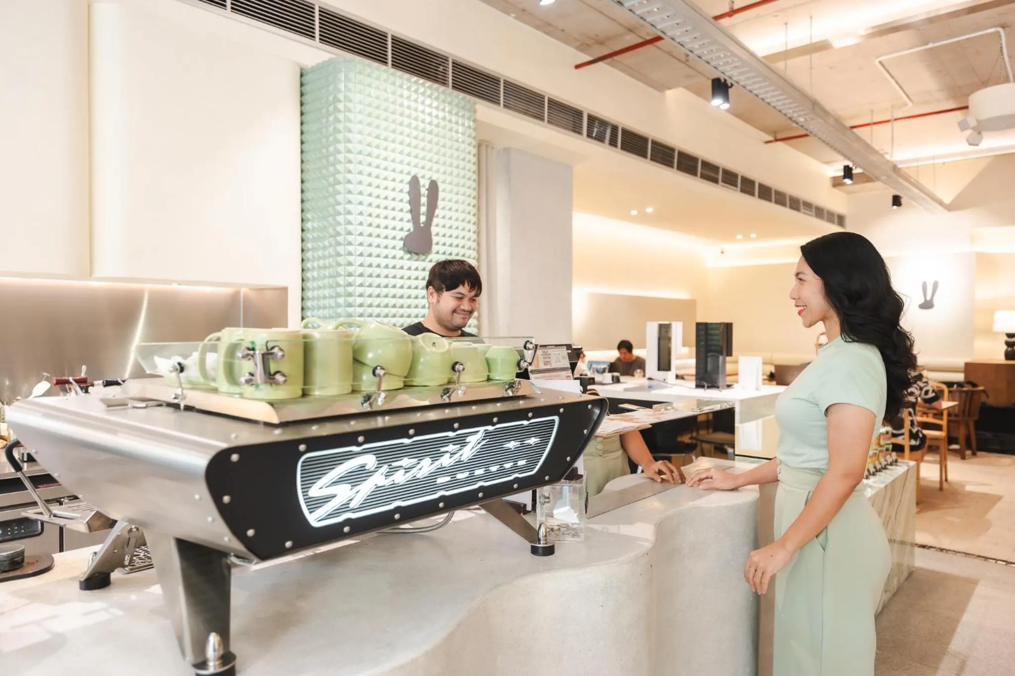 Property building in Evergreen Place Siam by UHG