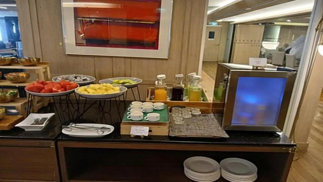 Restaurant/places to eat in Evergreen Place Siam by UHG