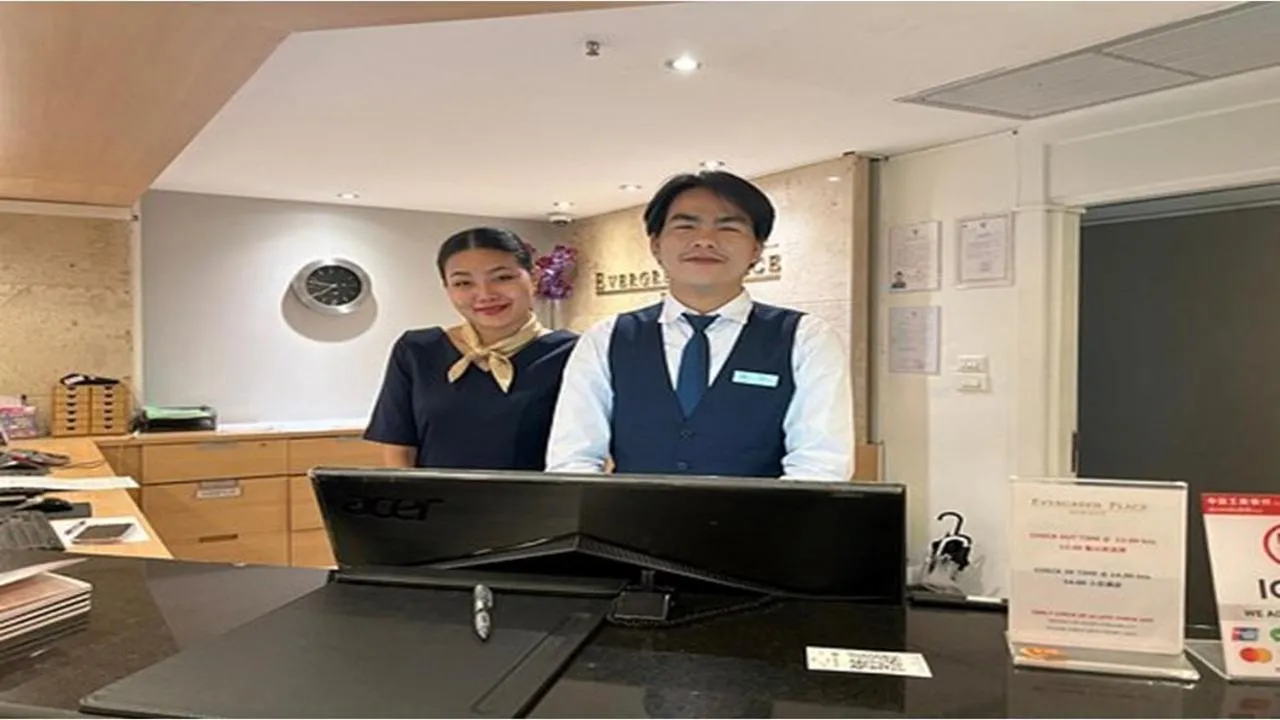 Lobby or reception in Evergreen Place Siam by UHG