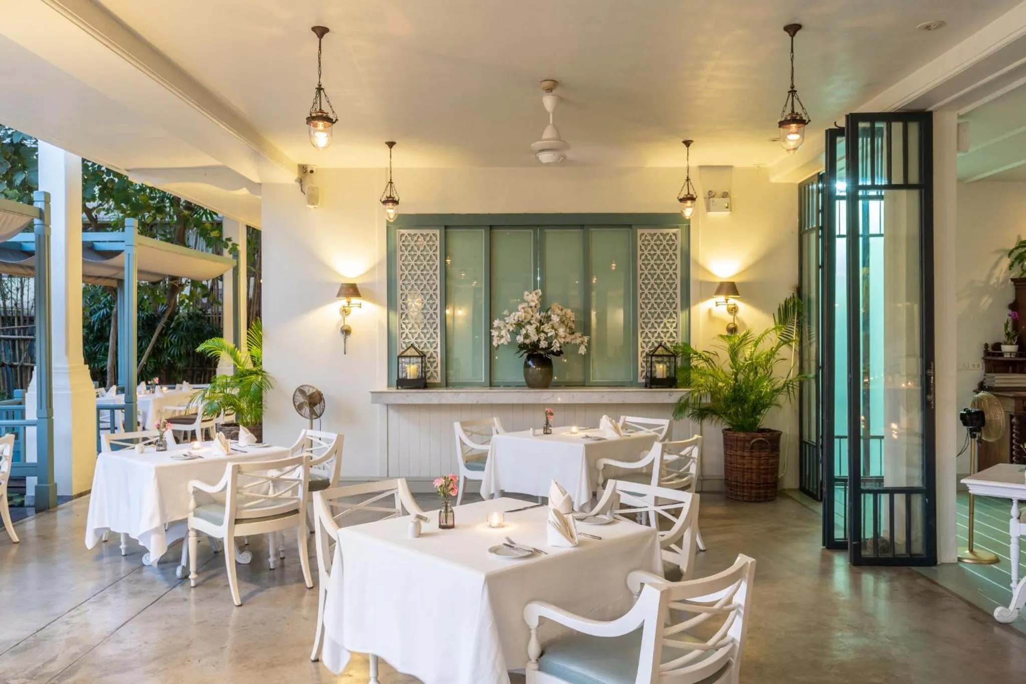 Restaurant/places to eat in Devasom Hua Hin Resort